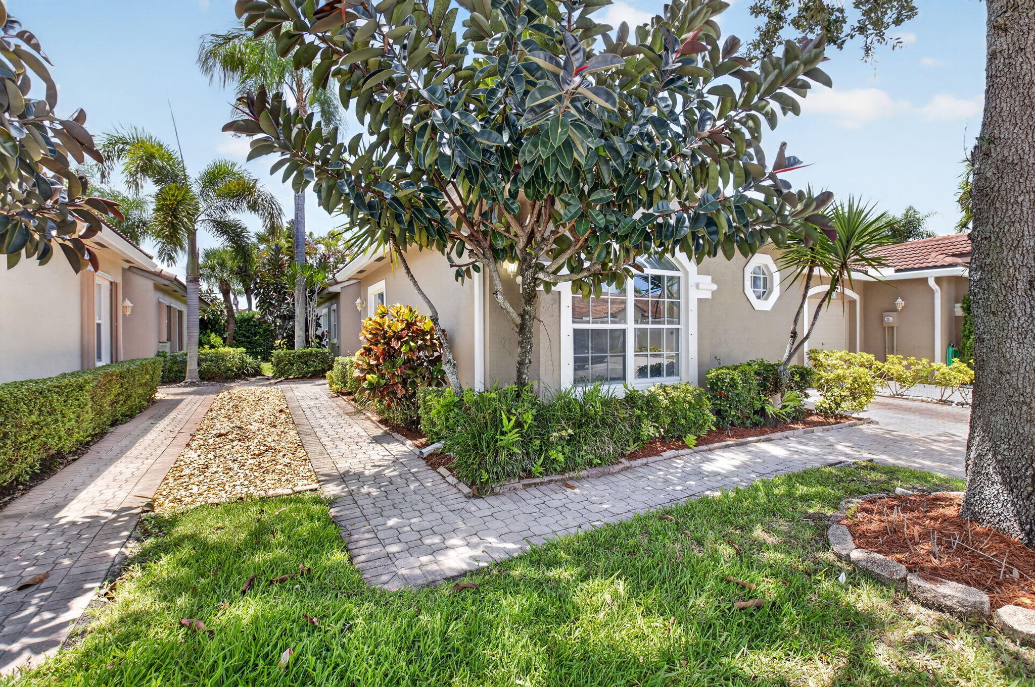 MIZNER POINTE - Residential