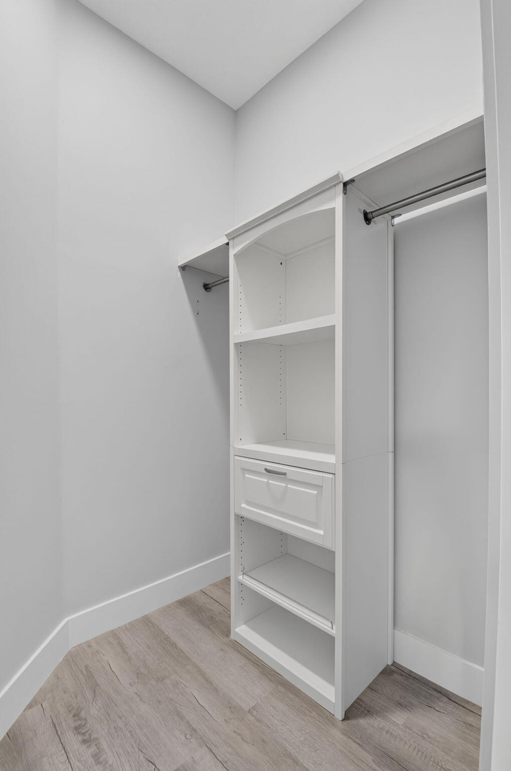 MIZNER POINTE - Residential