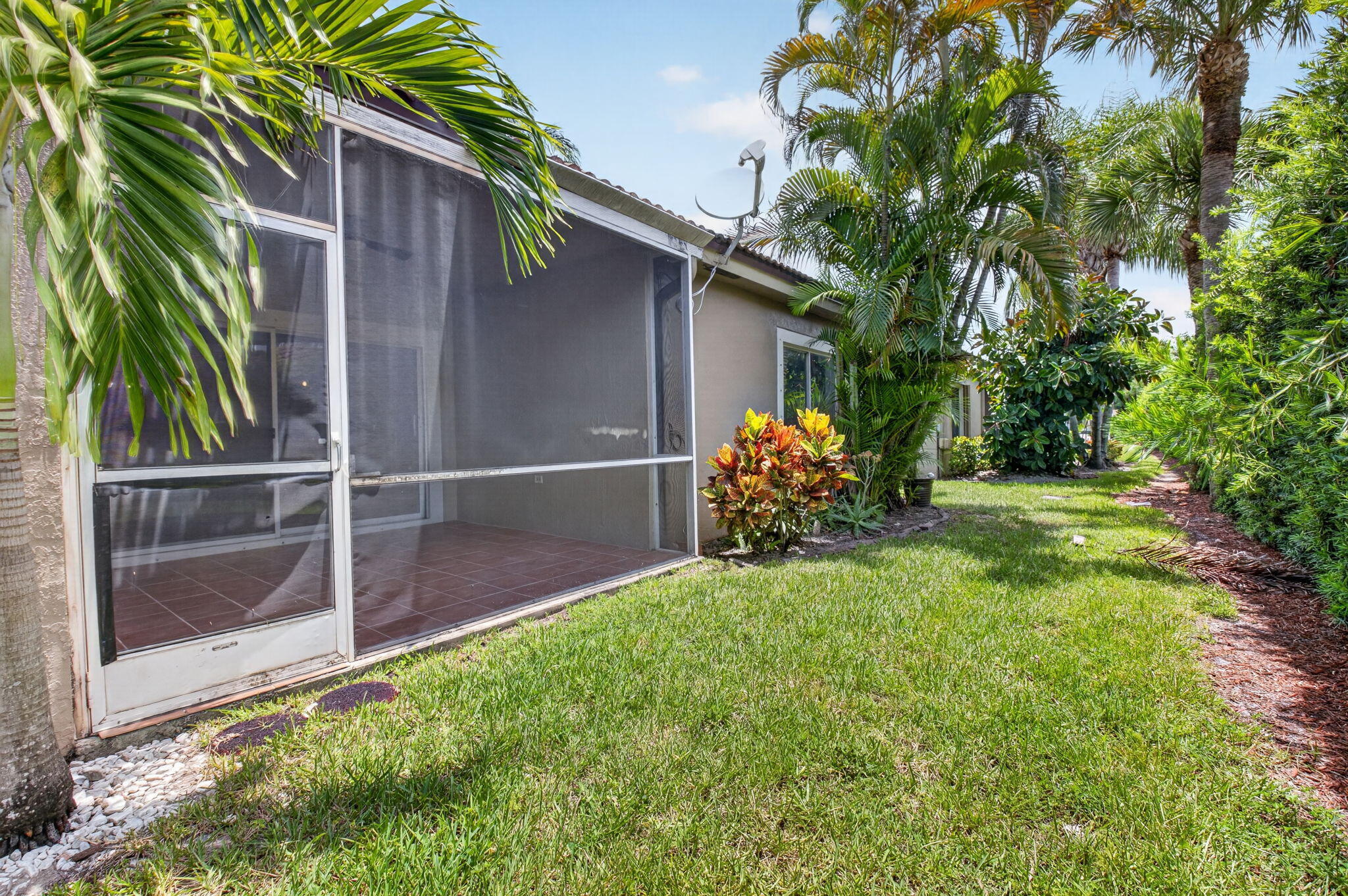MIZNER POINTE - Residential