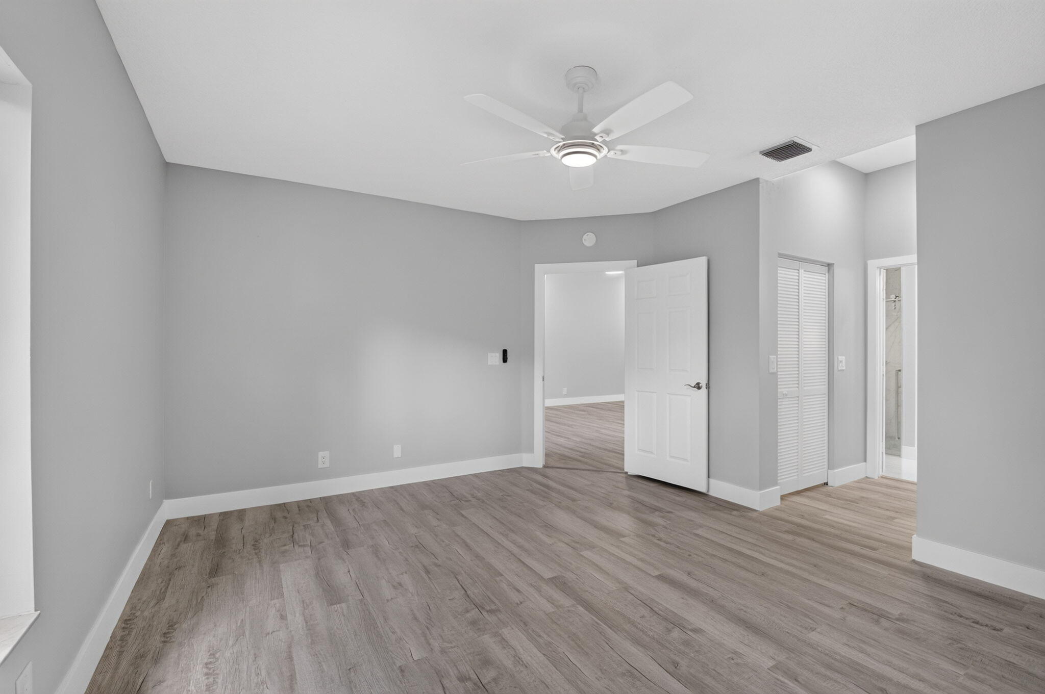 MIZNER POINTE - Residential