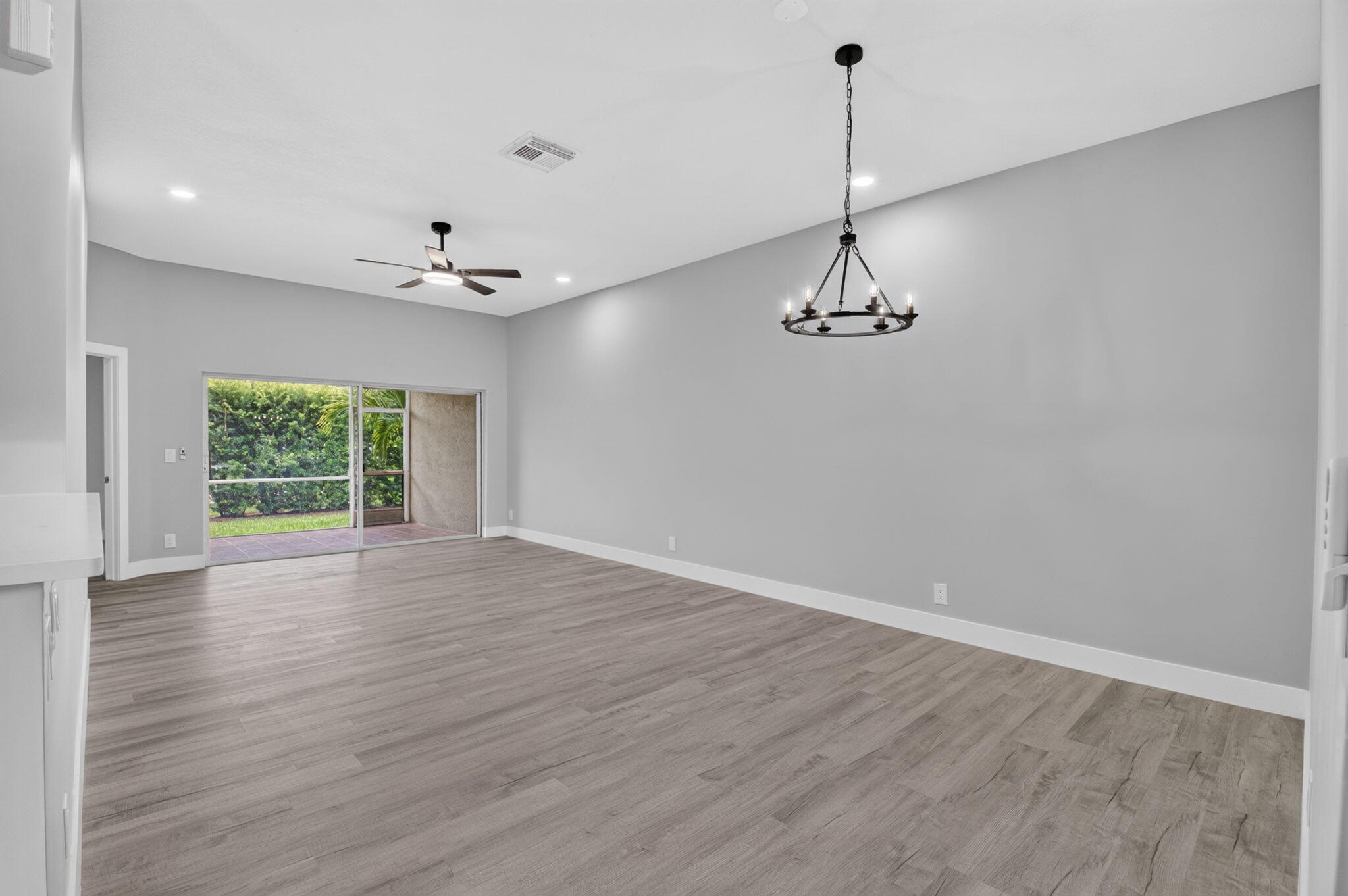 MIZNER POINTE - Residential