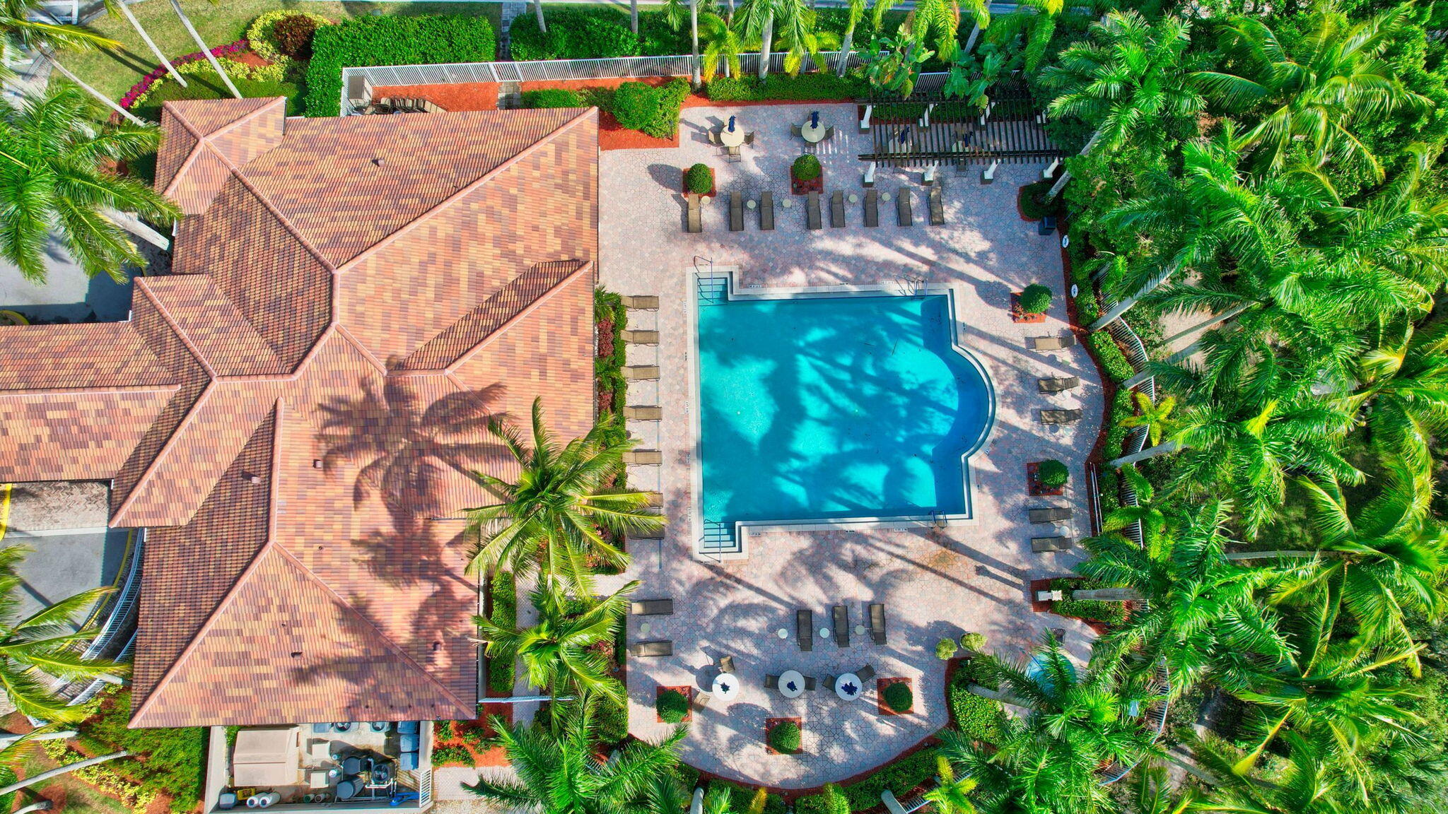 MIZNER POINTE - Residential