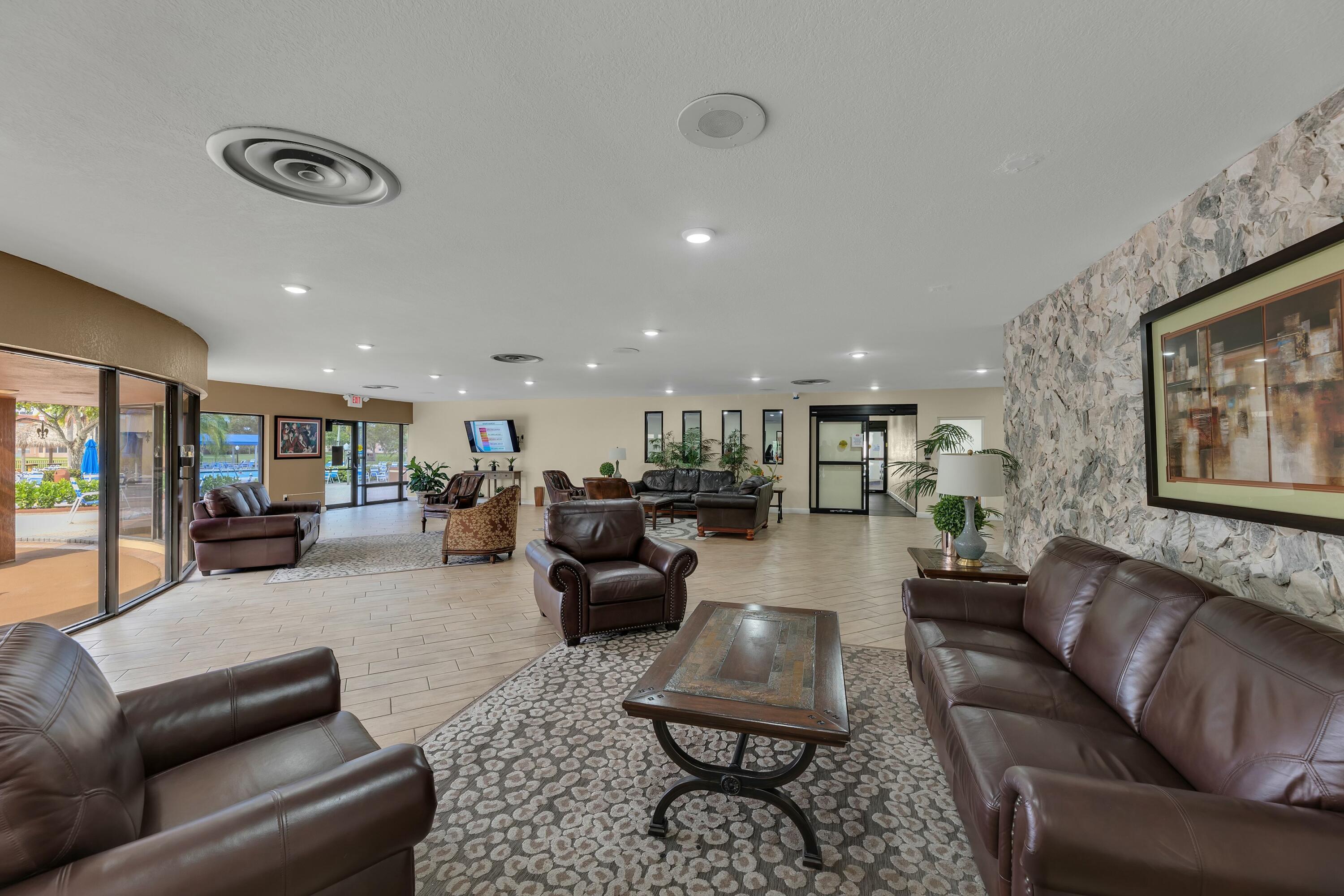 SUNRISE LAKES 118 CONDO - Residential