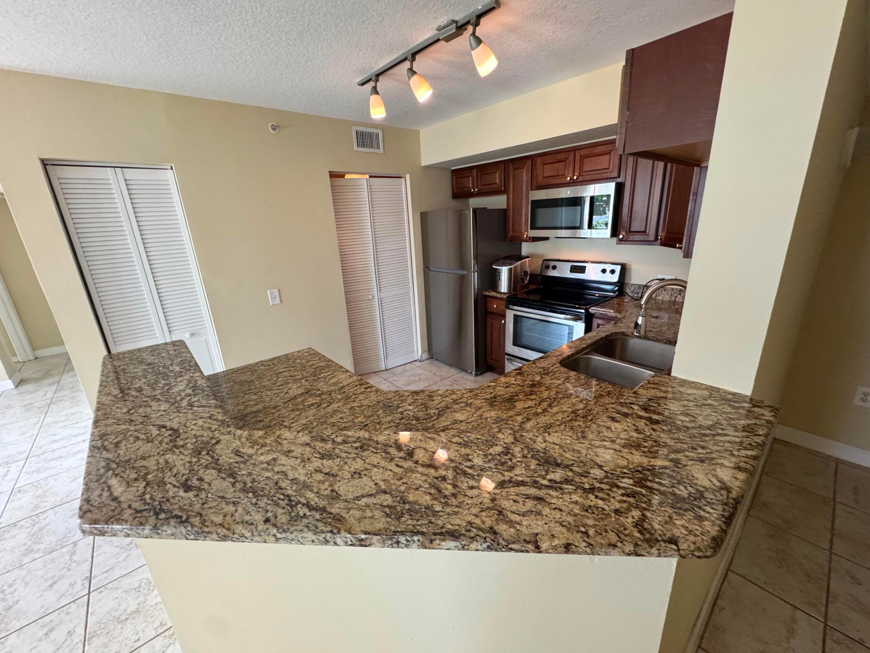 VILLA DEL SOL CONDO - Residential Lease