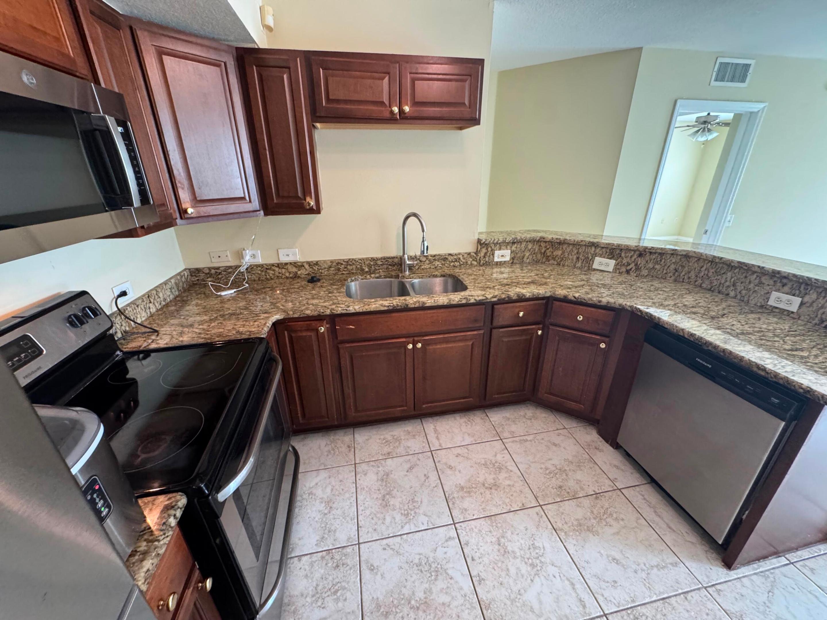 VILLA DEL SOL CONDO - Residential Lease