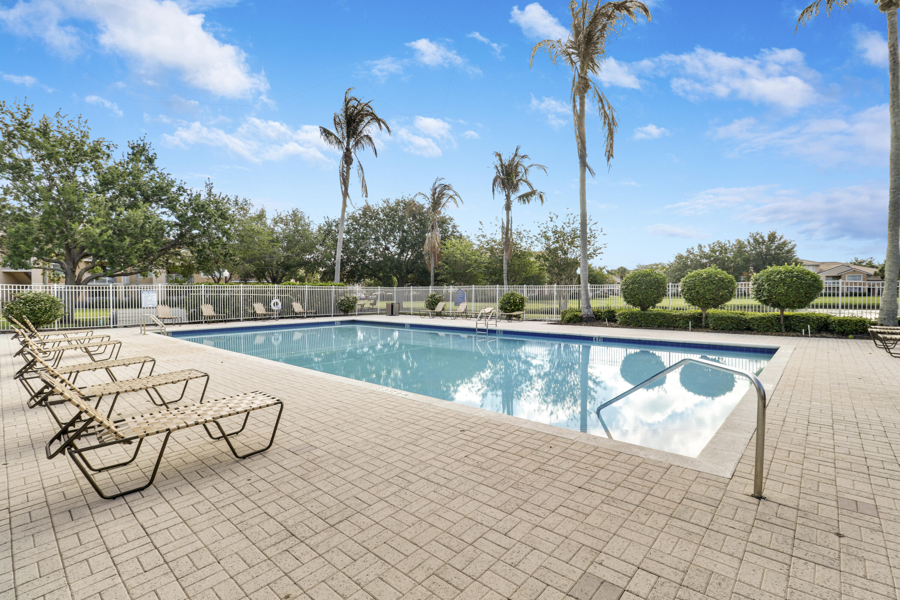 THE CLUB AT ST LUCIE WEST, A CONDOMINIUM - Residential