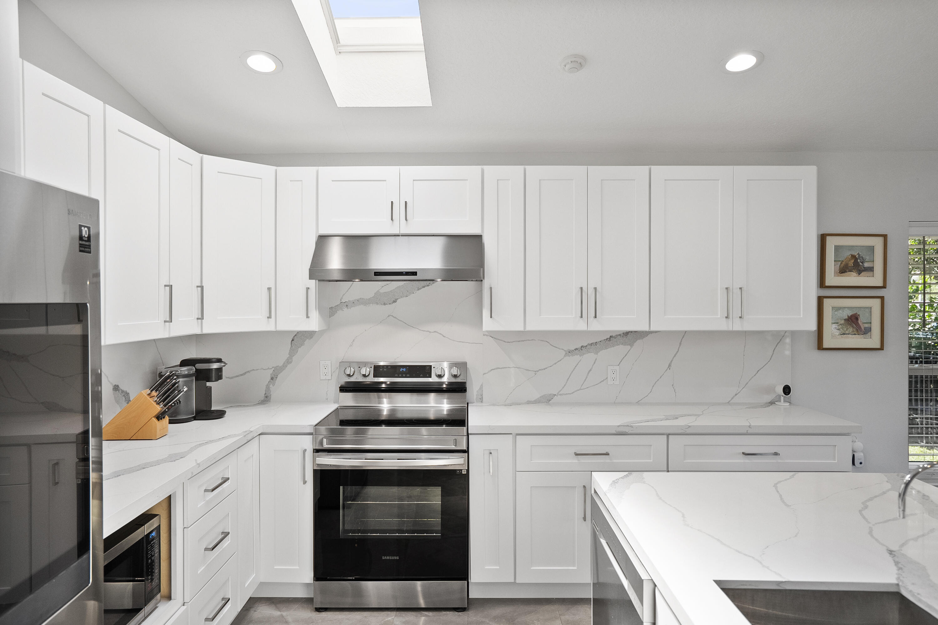 NORTH HOBE SOUND SHORES - Residential