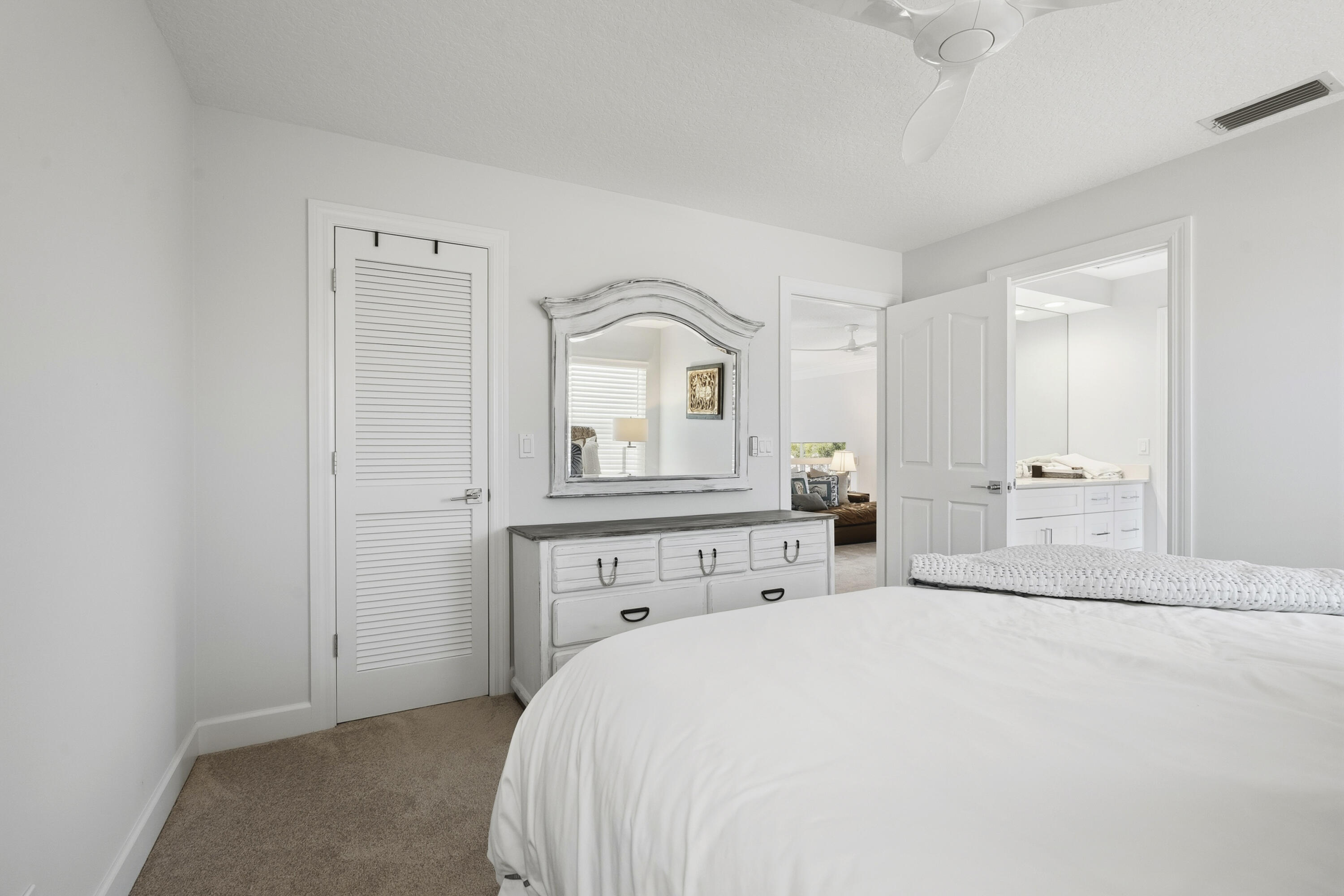 NORTH HOBE SOUND SHORES - Residential