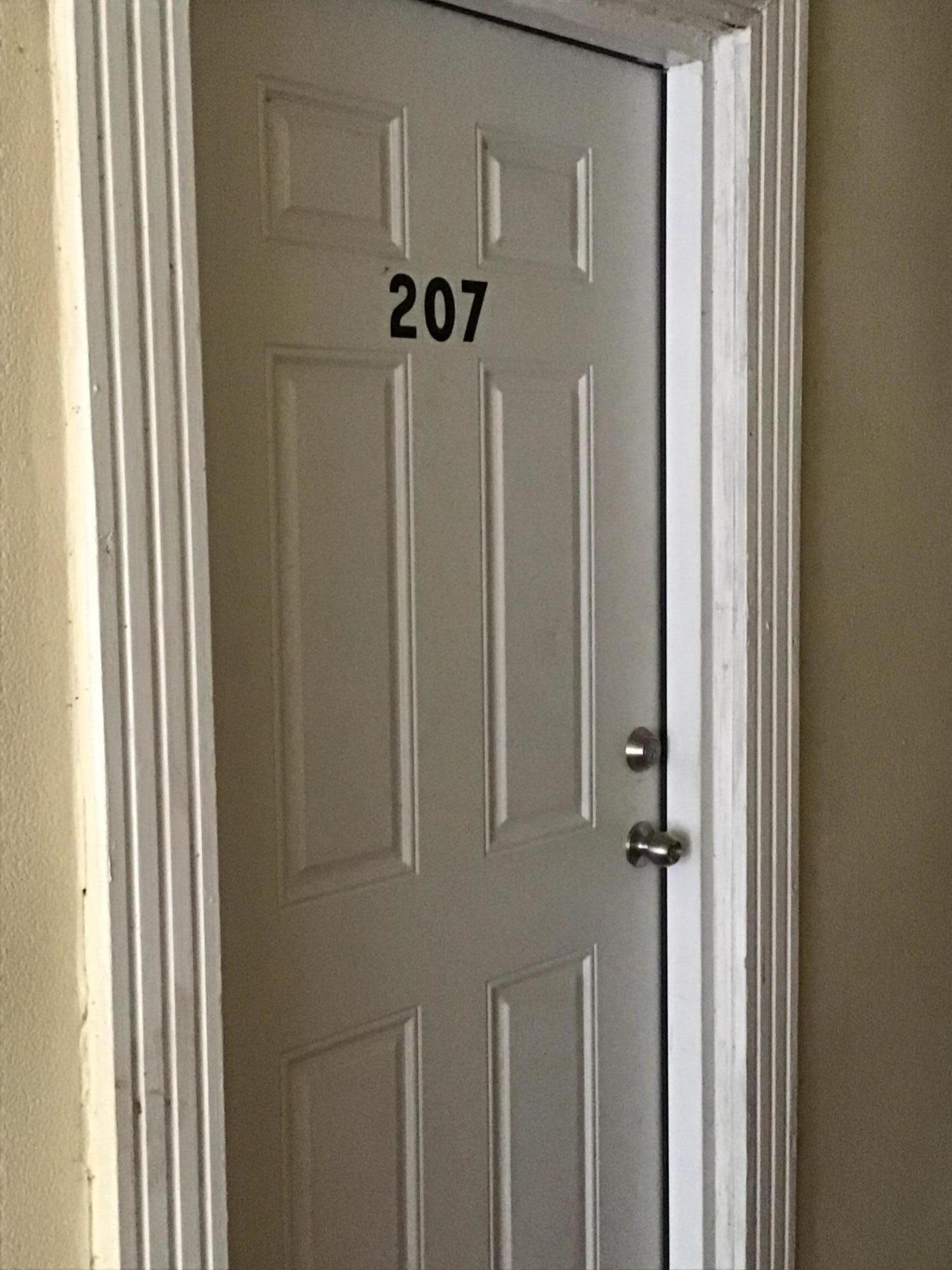 RAMBLEWOOD EAST CONDO - Residential Lease