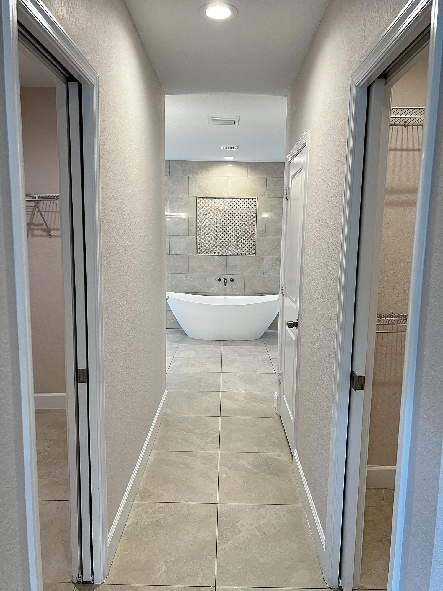 PORT ST LUCIE SECTION  22 - Residential Lease