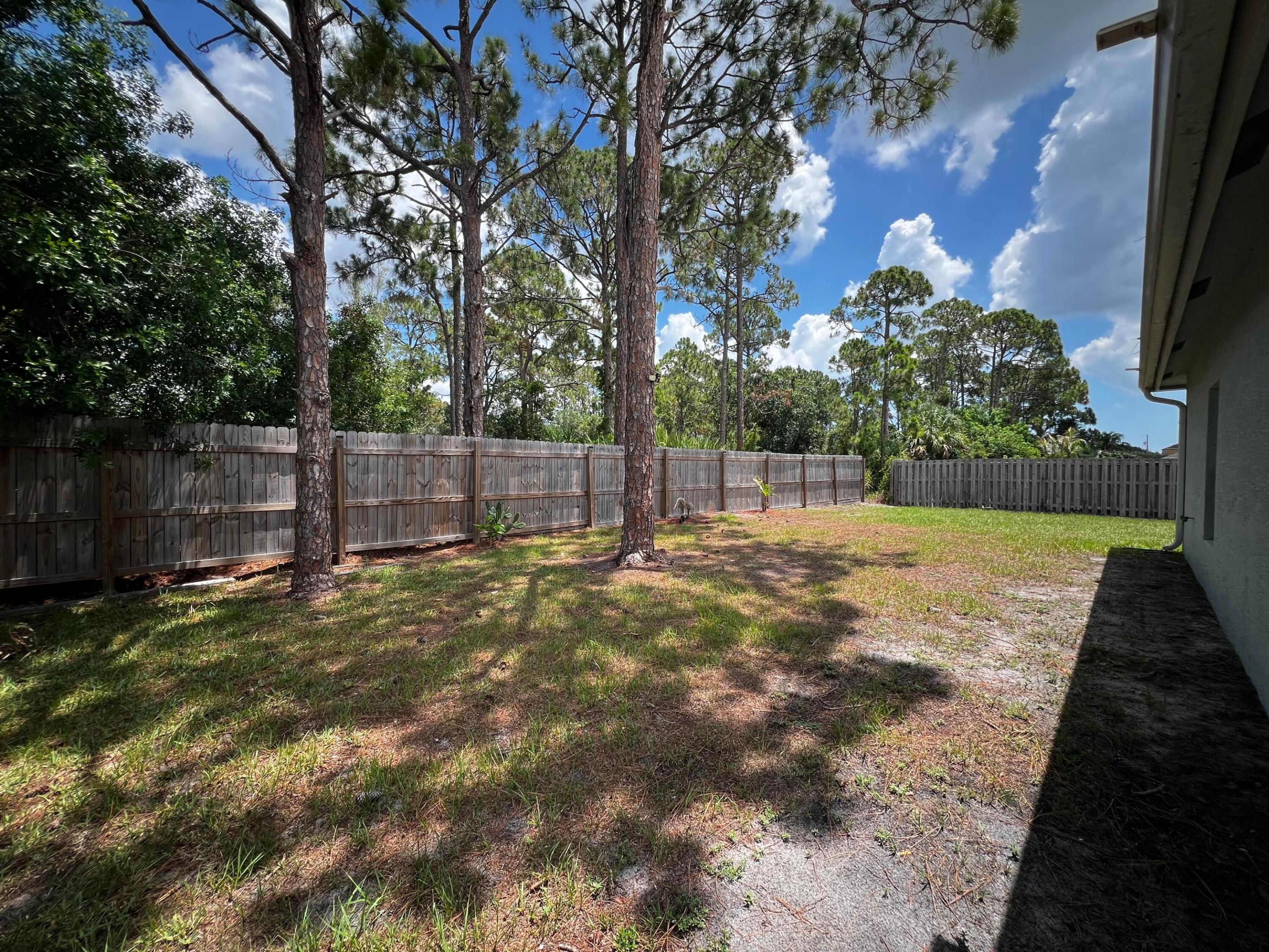 PORT ST LUCIE SECTION  22 - Residential Lease