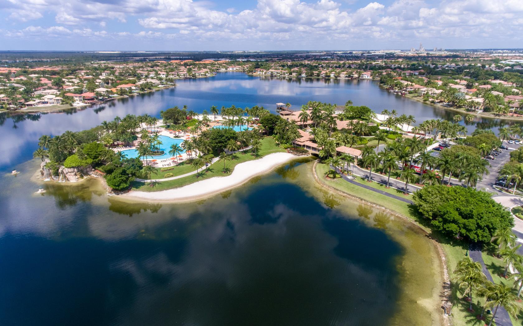 DORAL ISLES MARTINIQUE - Residential