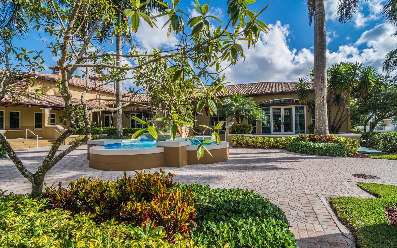 DORAL ISLES MARTINIQUE - Residential