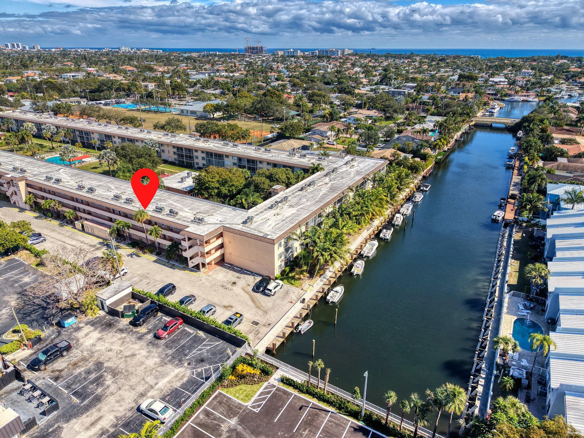LIGHTHOUSE POINT PLAZA - Residential