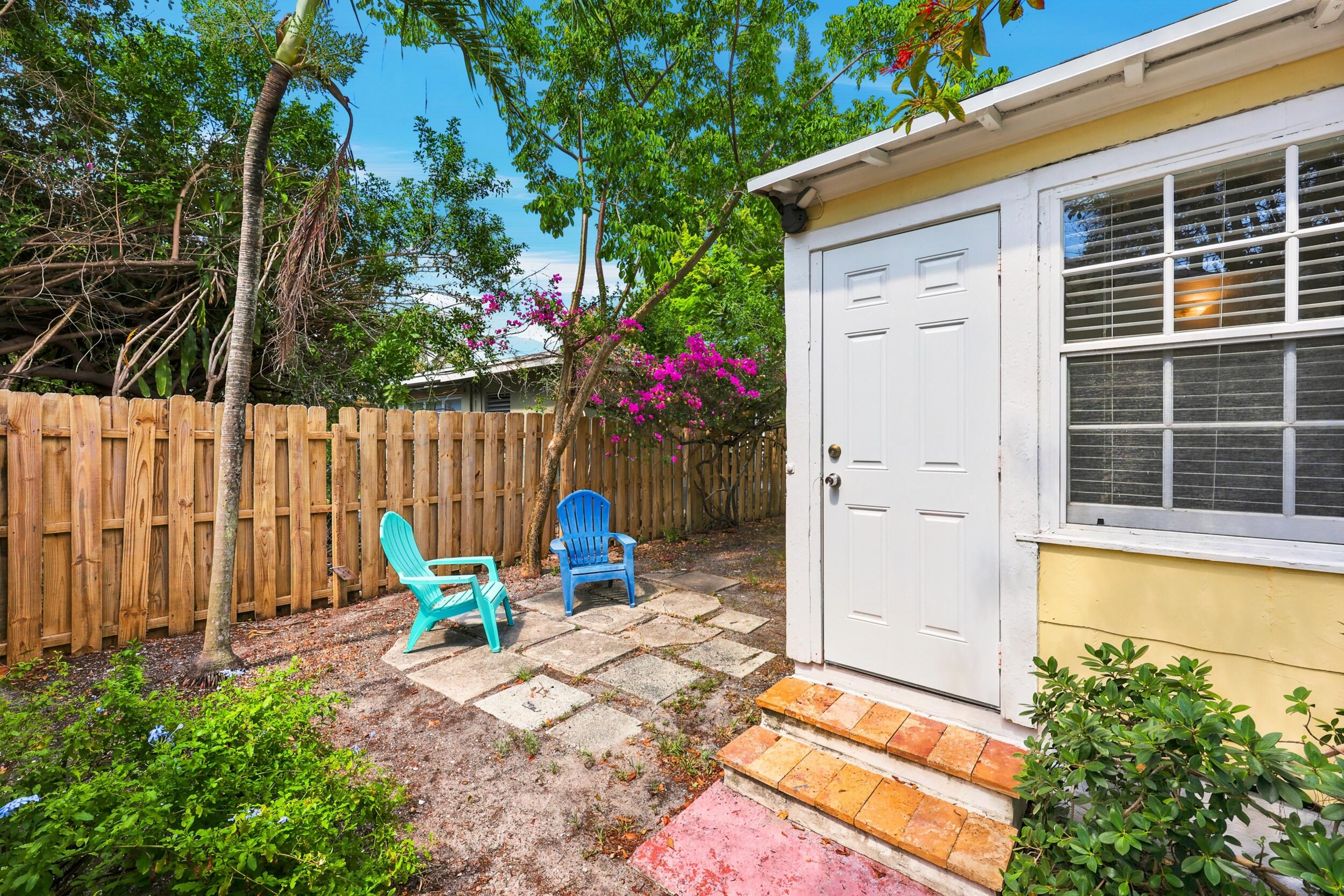 LAKE WORTH TOWN OF - Residential