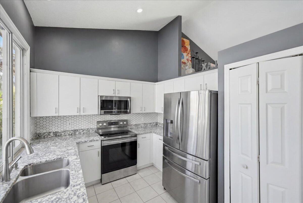 PORT ST LUCIE SECTION  22 - Residential