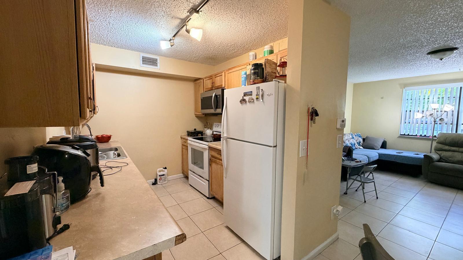 FOUNTAINVIEW CONDO - Residential