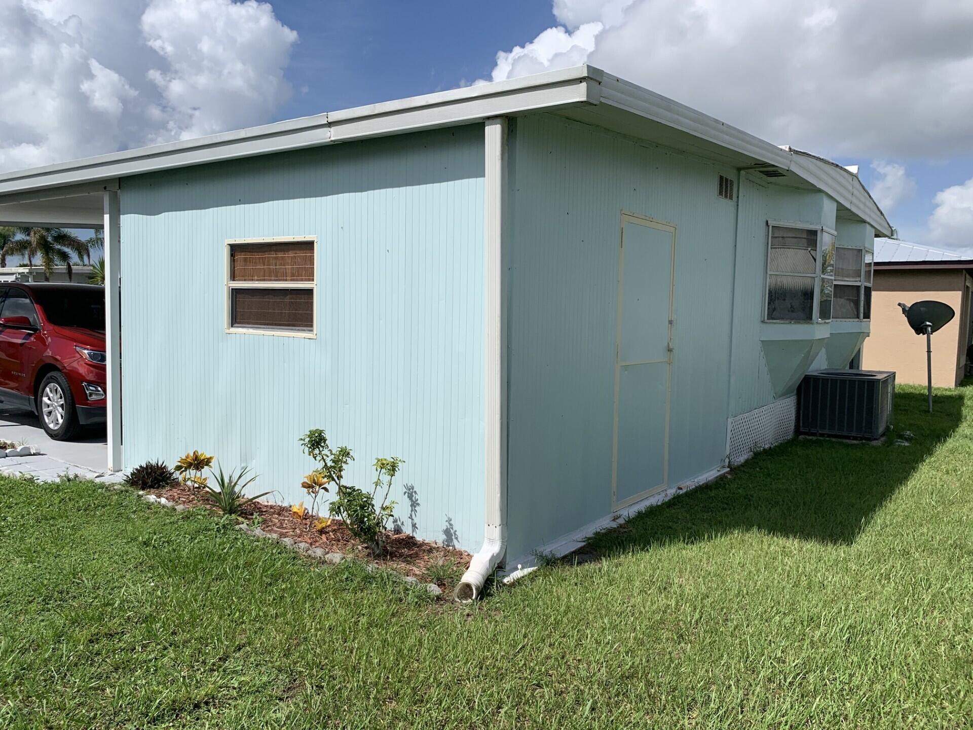 Spanish Lakes Riverfront - Residential