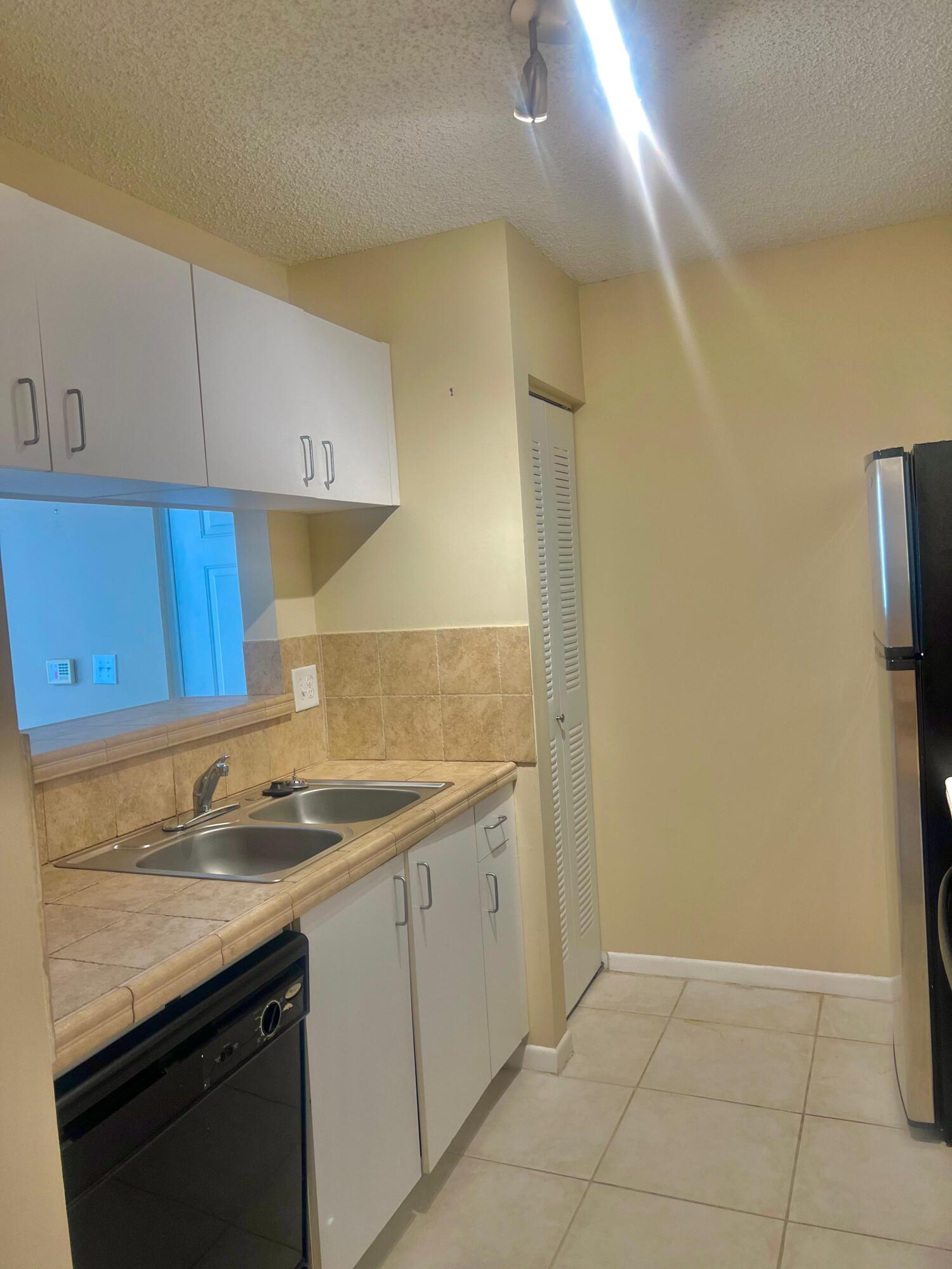 MILANO CONDO - Residential Lease