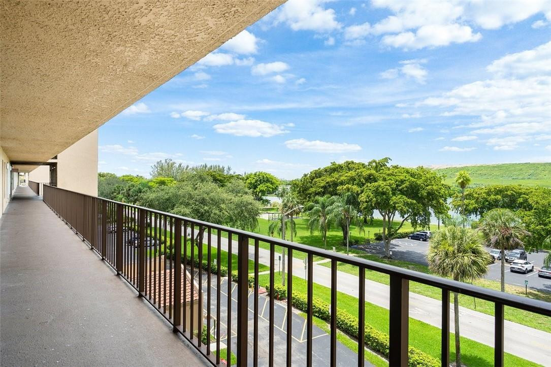 Waters Edge Towers - Residential