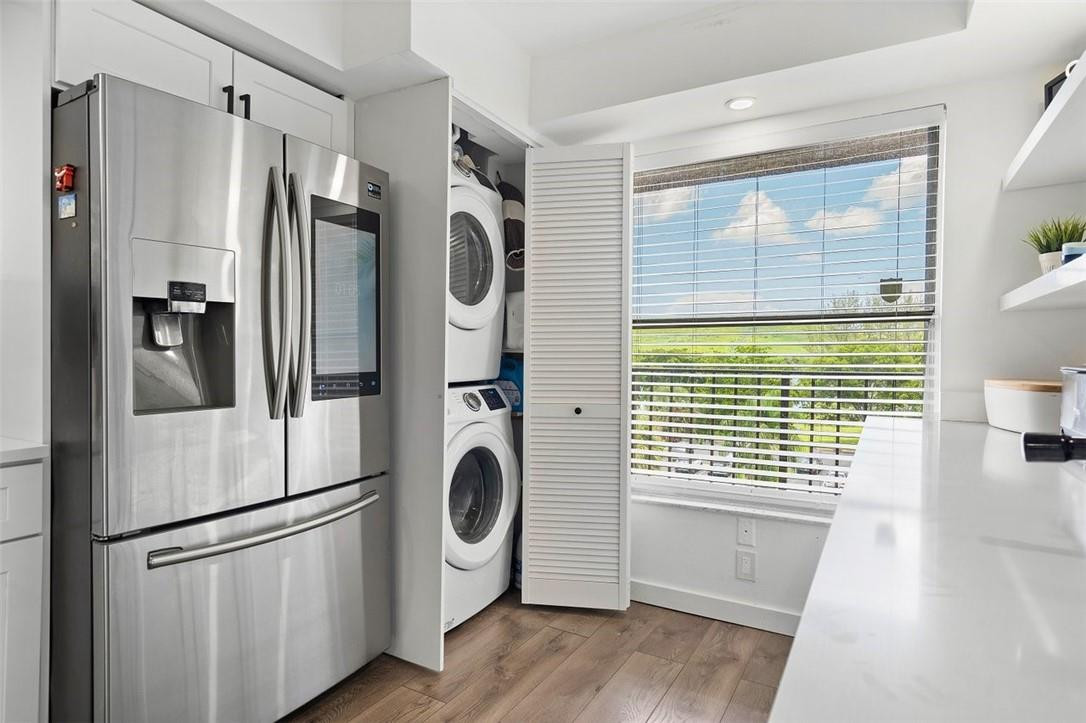 Waters Edge Towers - Residential