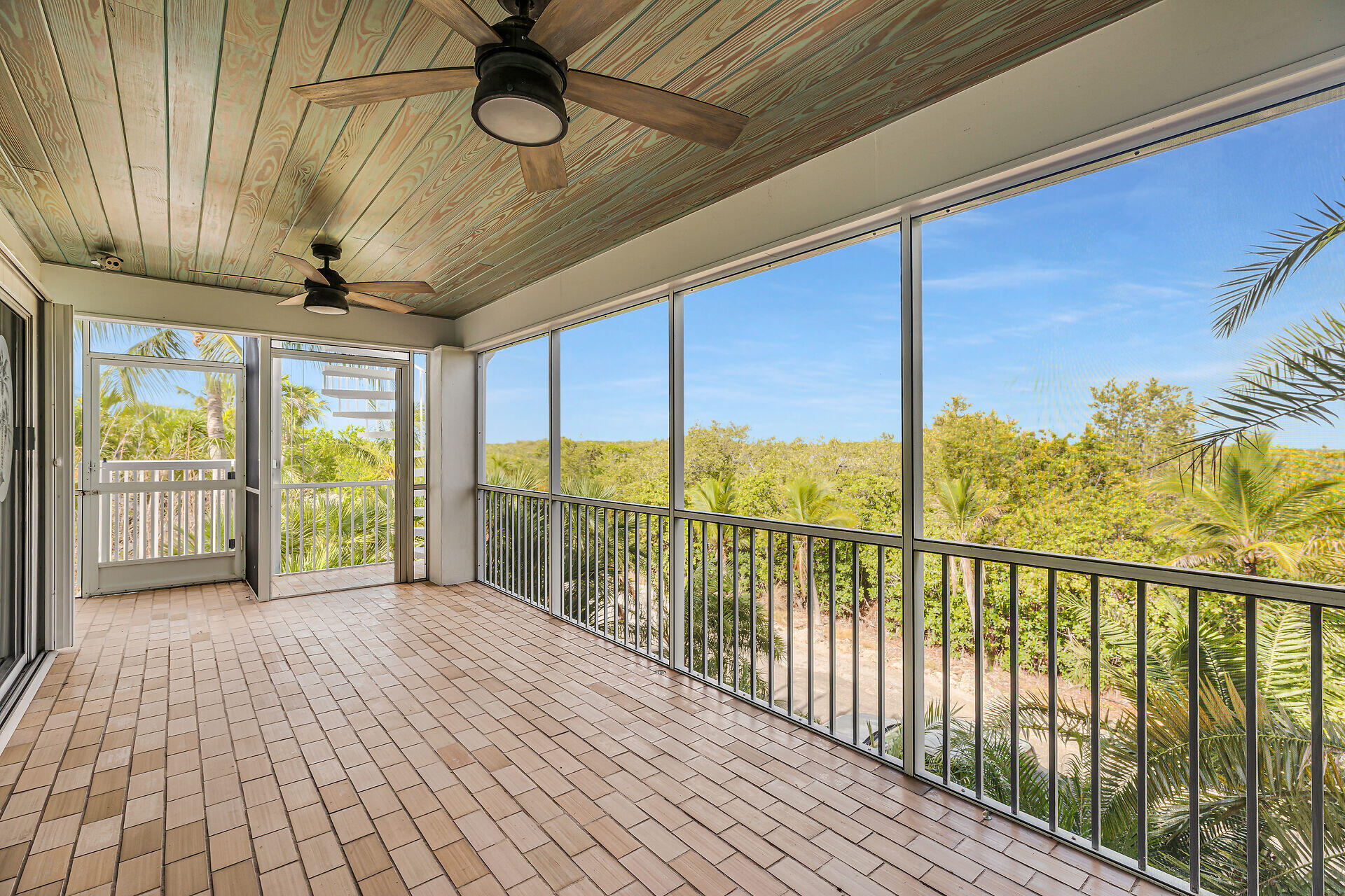 TWIN LAKES 1ST ADD - Residential