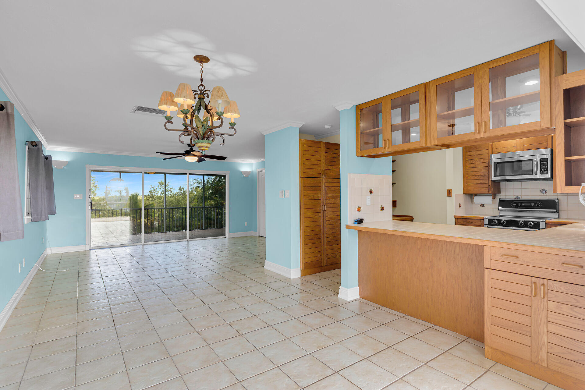 TWIN LAKES 1ST ADD - Residential