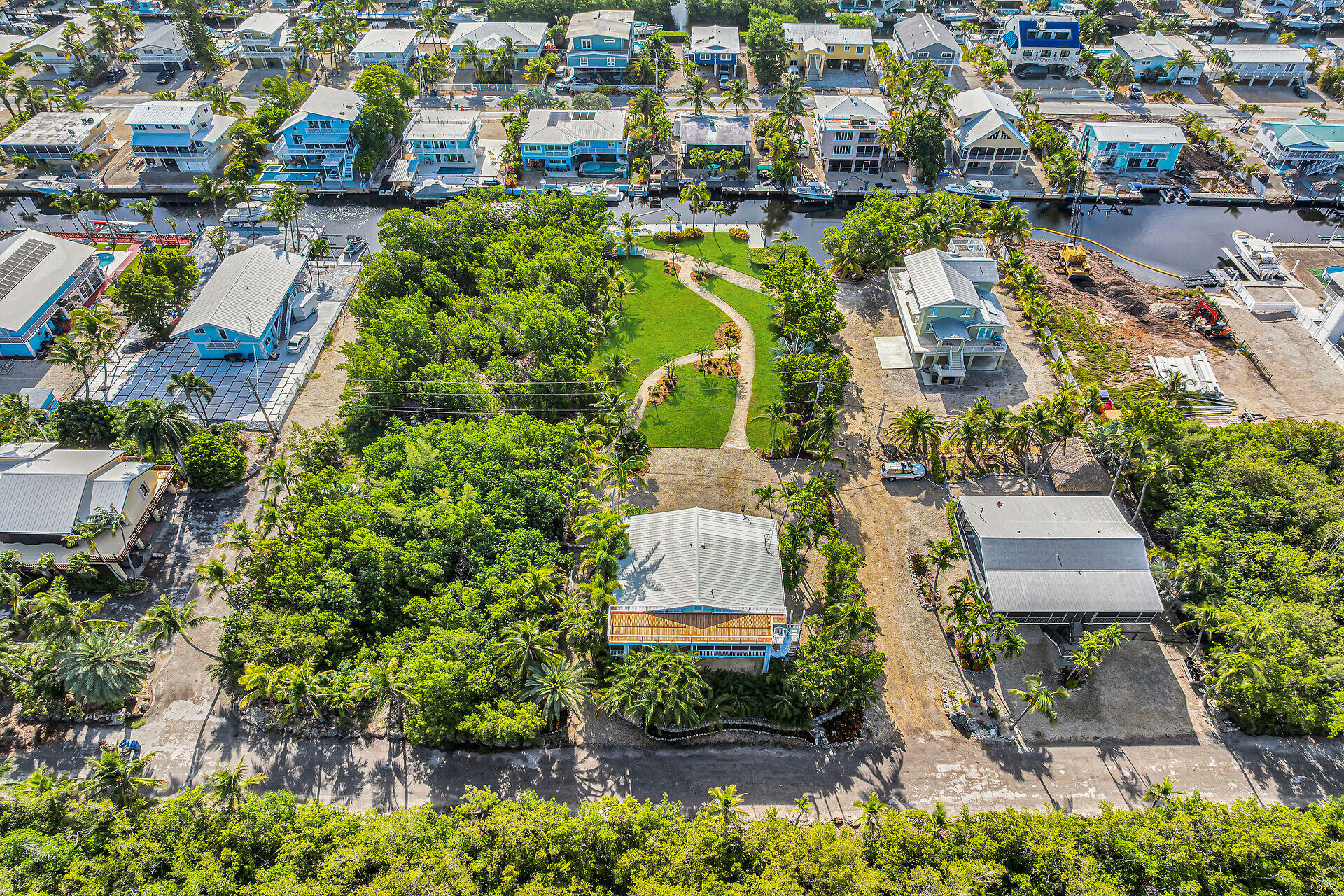 TWIN LAKES 1ST ADD - Residential