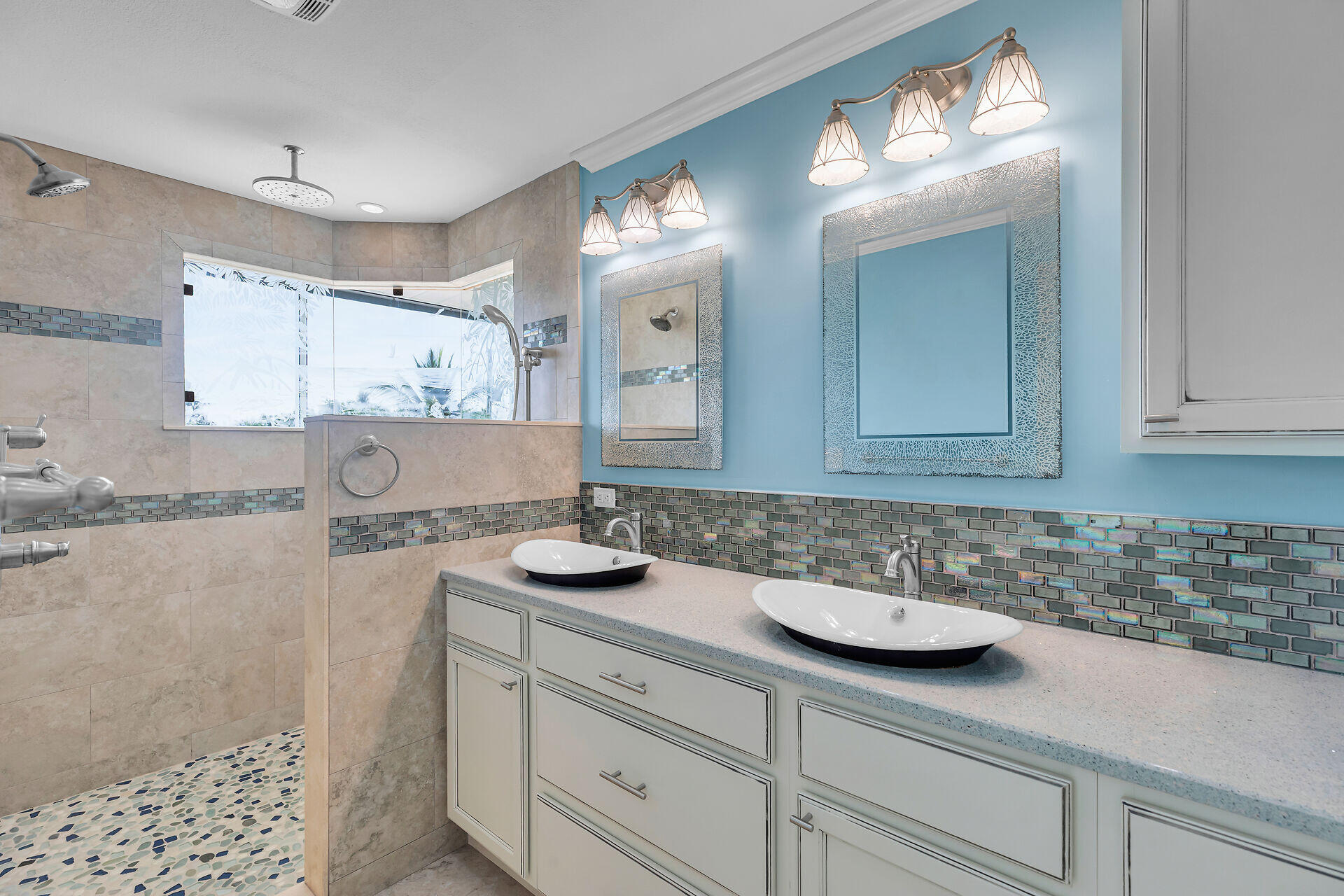 TWIN LAKES 1ST ADD - Residential
