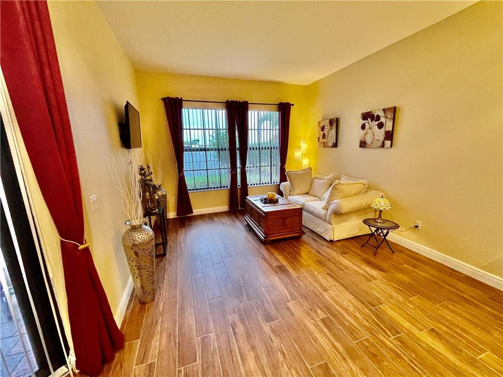 MiraLago - Residential
