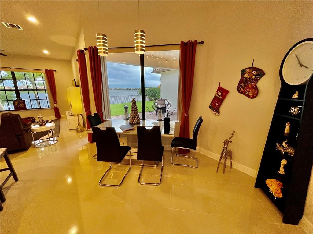 MiraLago - Residential