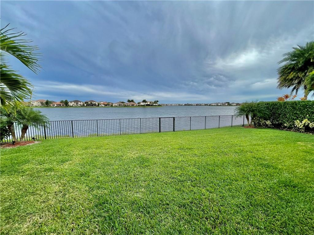 MiraLago - Residential