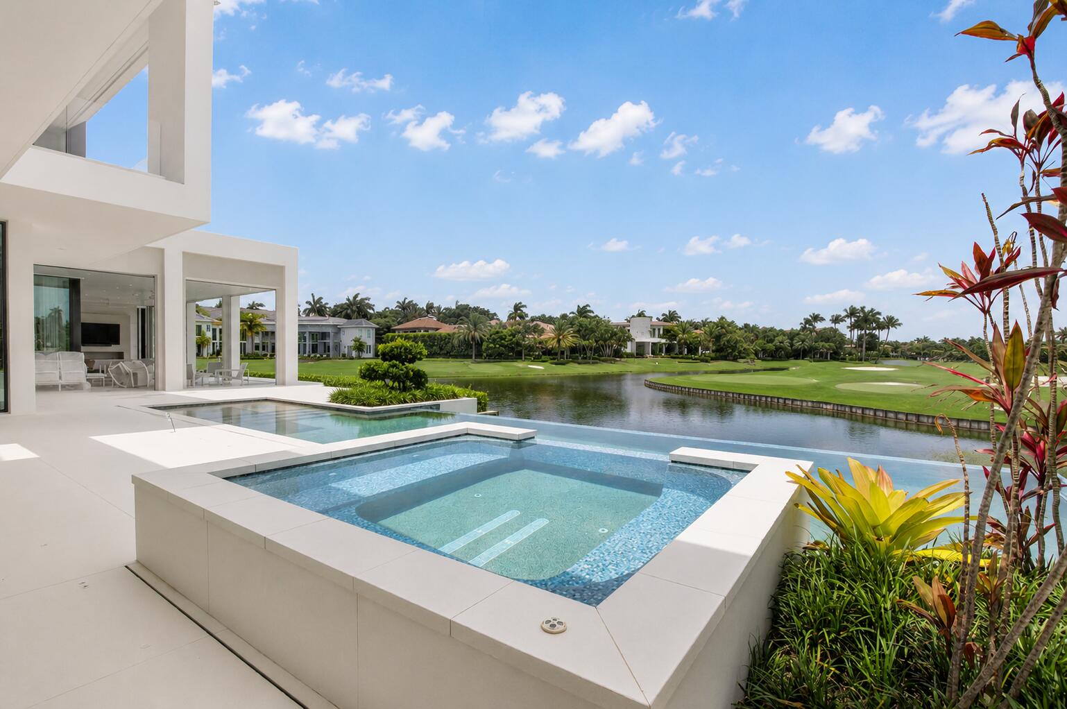 ST ANDREWS COUNTRY CLUB - Residential