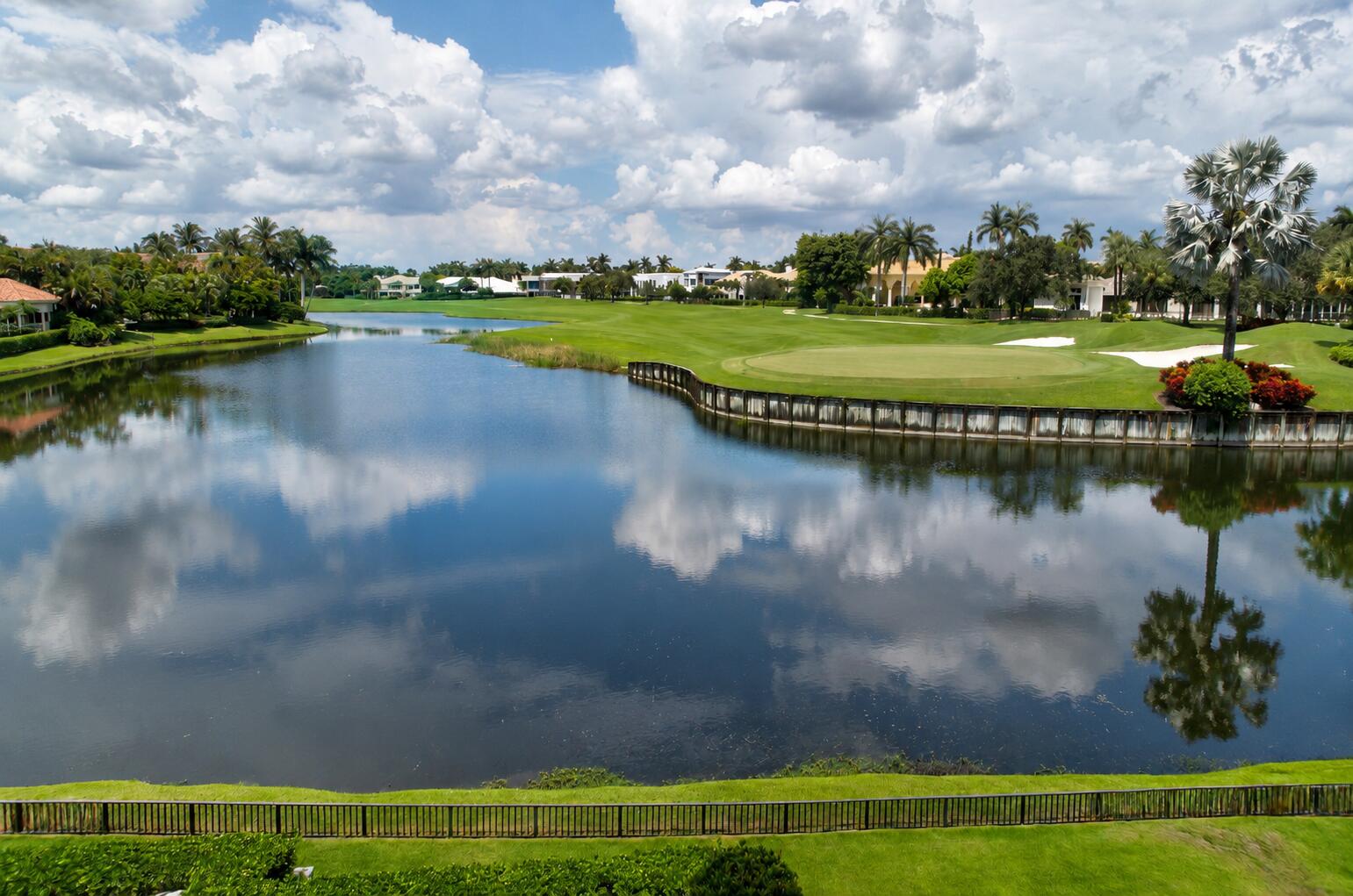 ST ANDREWS COUNTRY CLUB - Residential