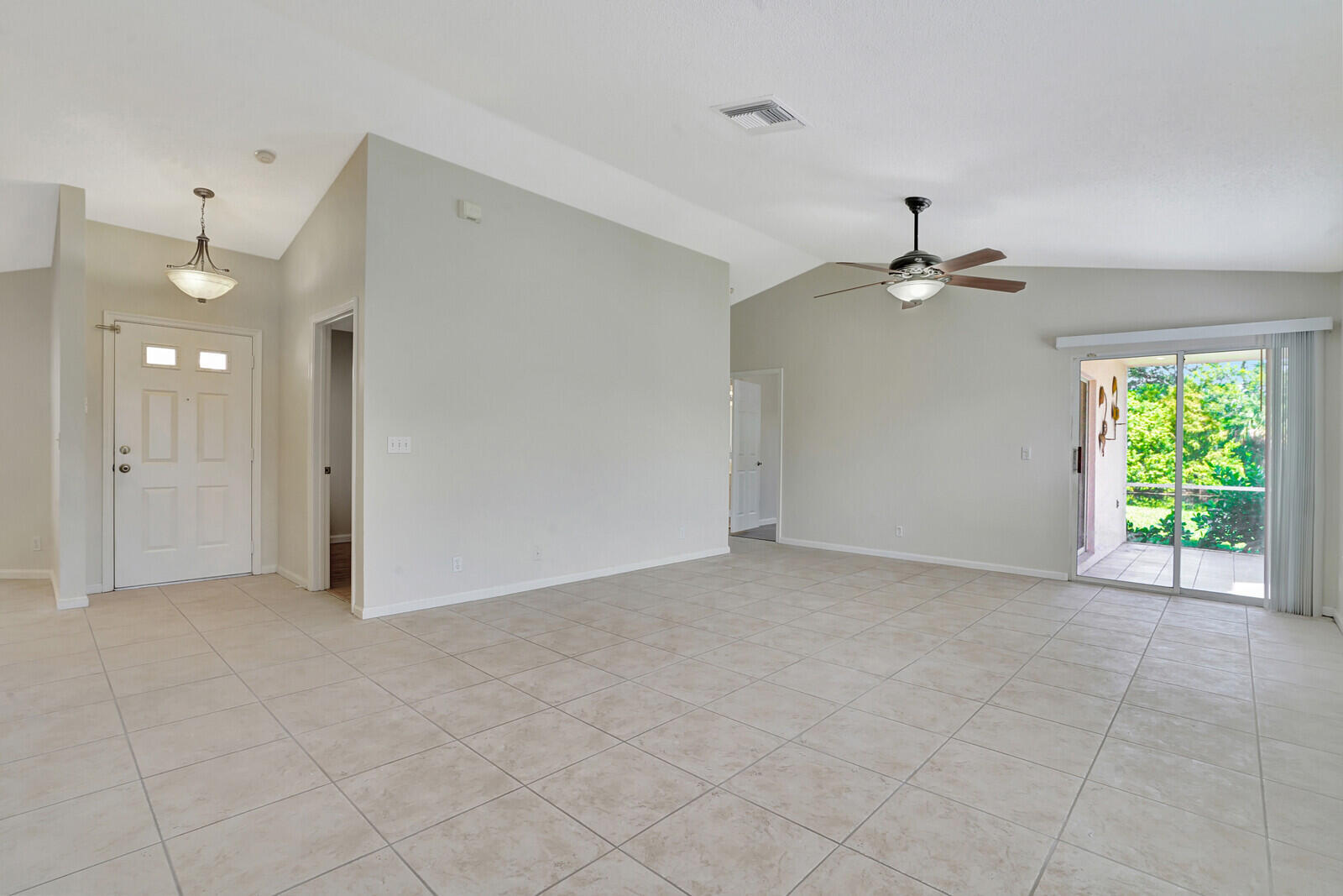 ISLAND OF RIVER BRIDGE - Residential Lease