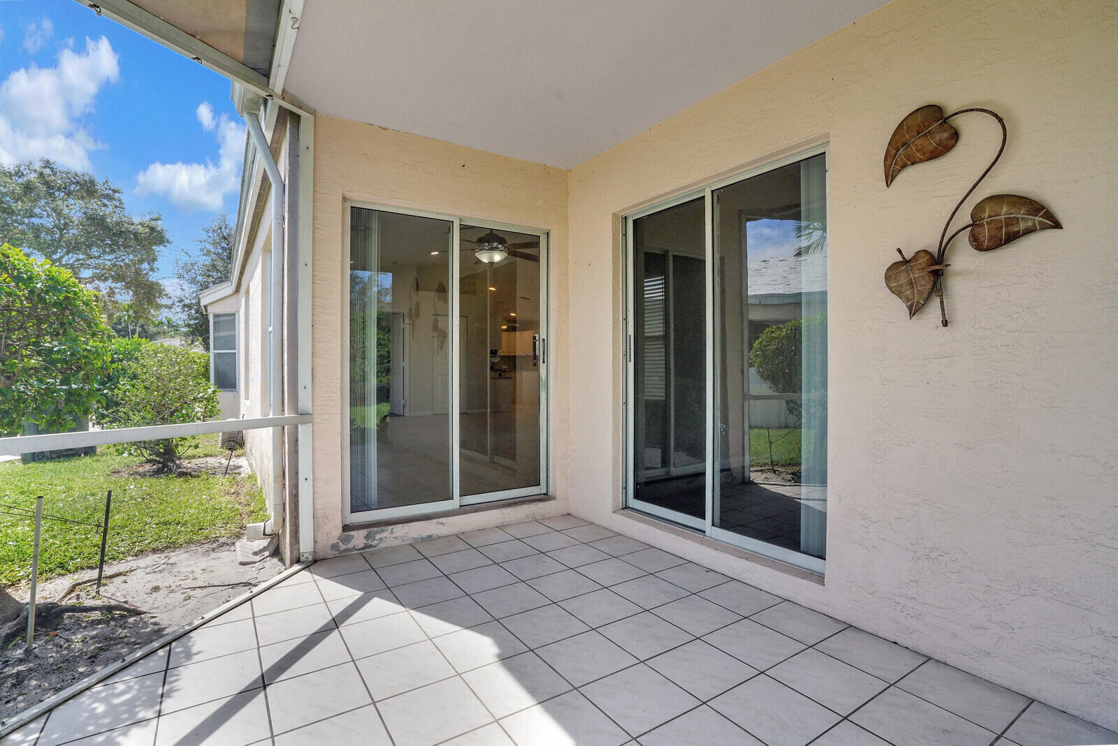 ISLAND OF RIVER BRIDGE - Residential Lease