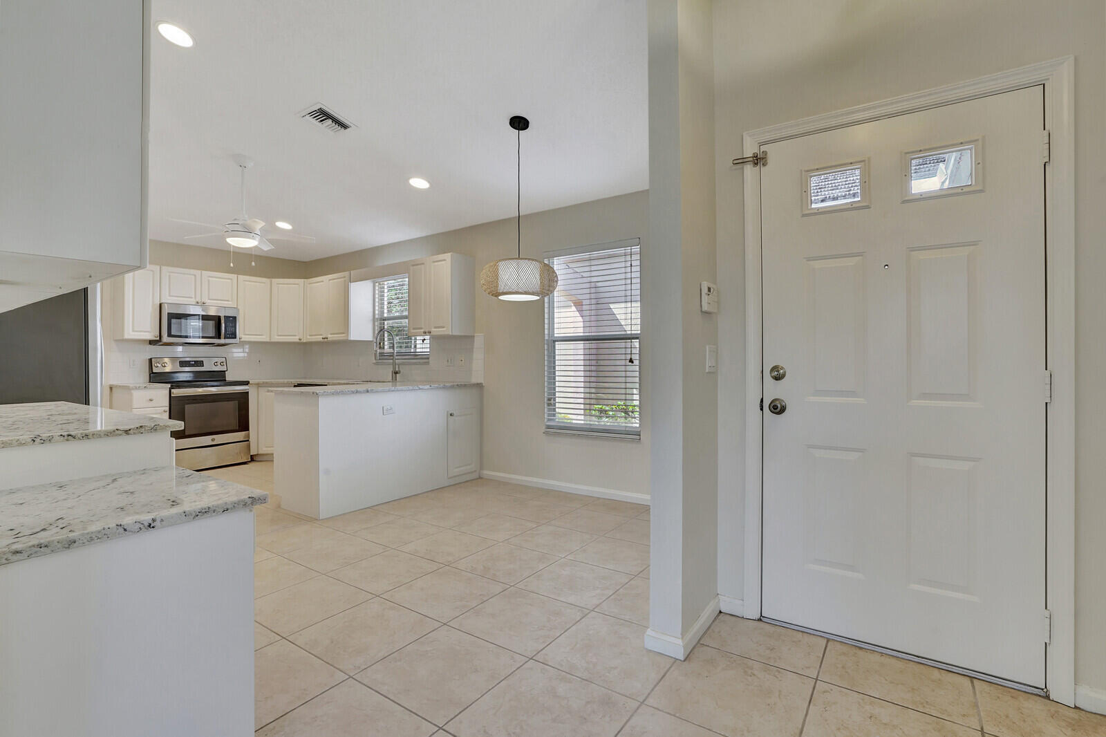 ISLAND OF RIVER BRIDGE - Residential Lease