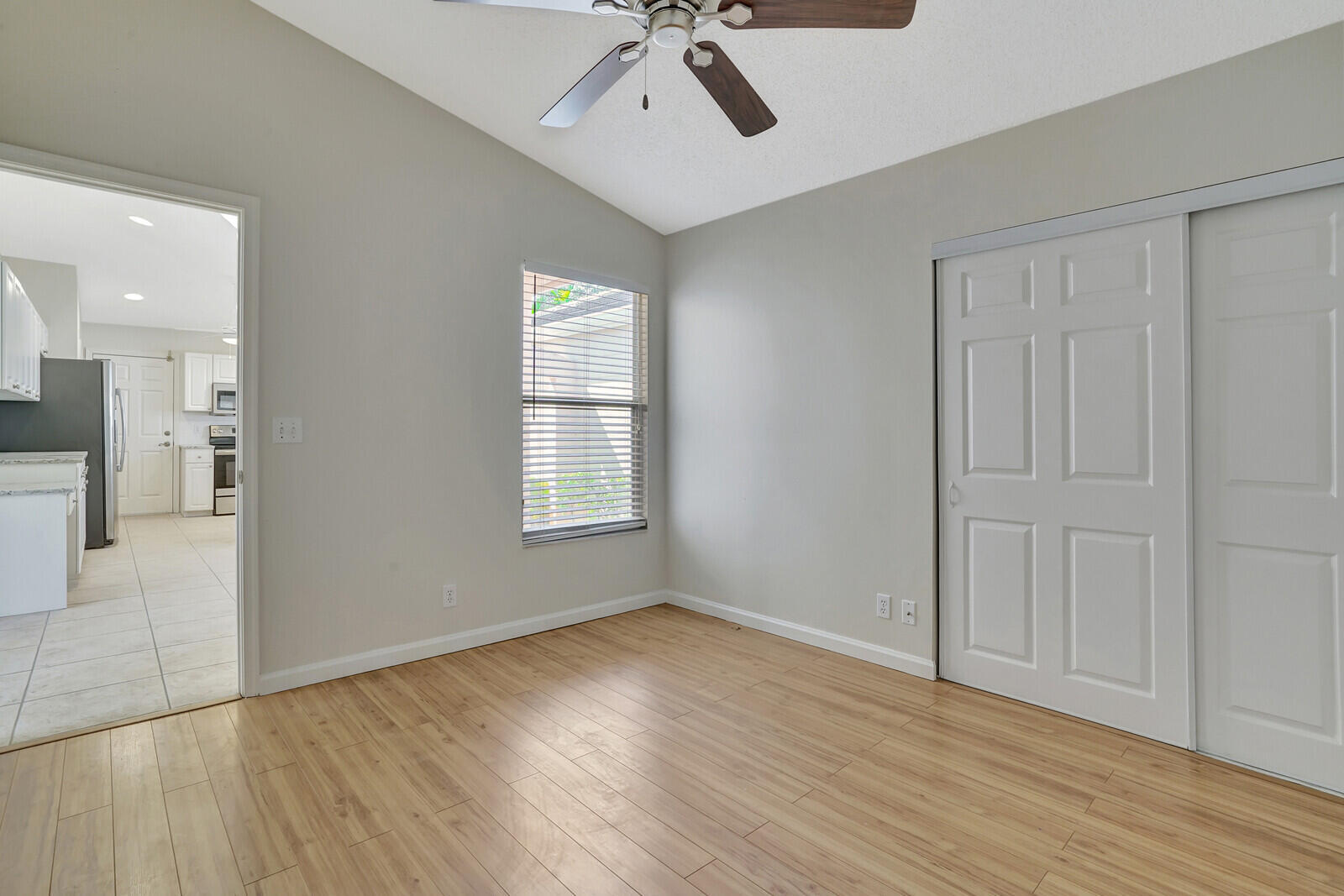 ISLAND OF RIVER BRIDGE - Residential Lease