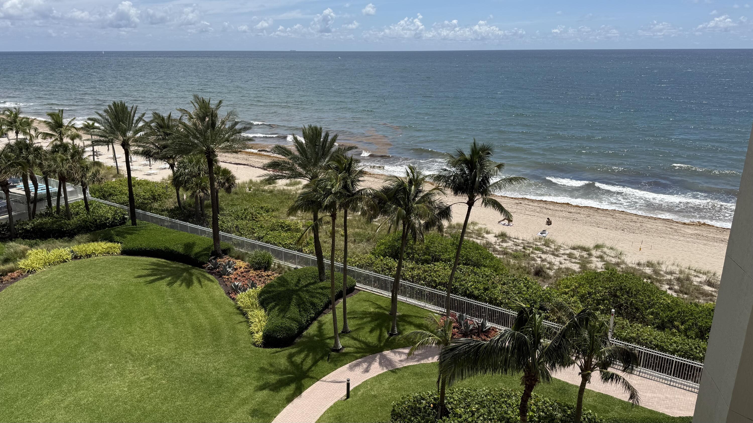 LHERMITAGE II CONDOMINIUM - Residential
