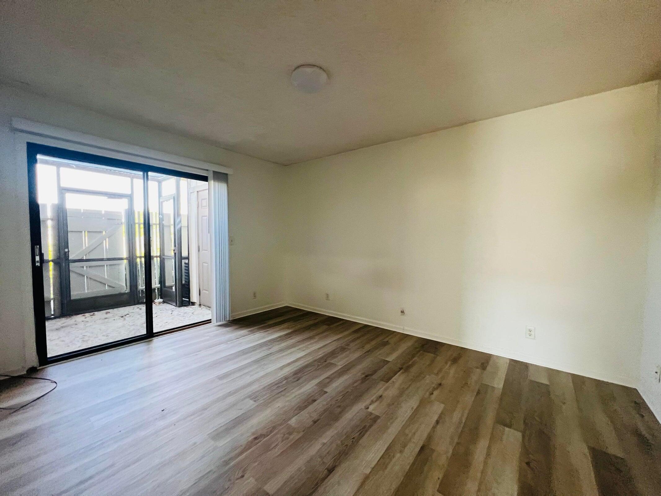 STURBRIDGE VILLAGE - Residential Lease
