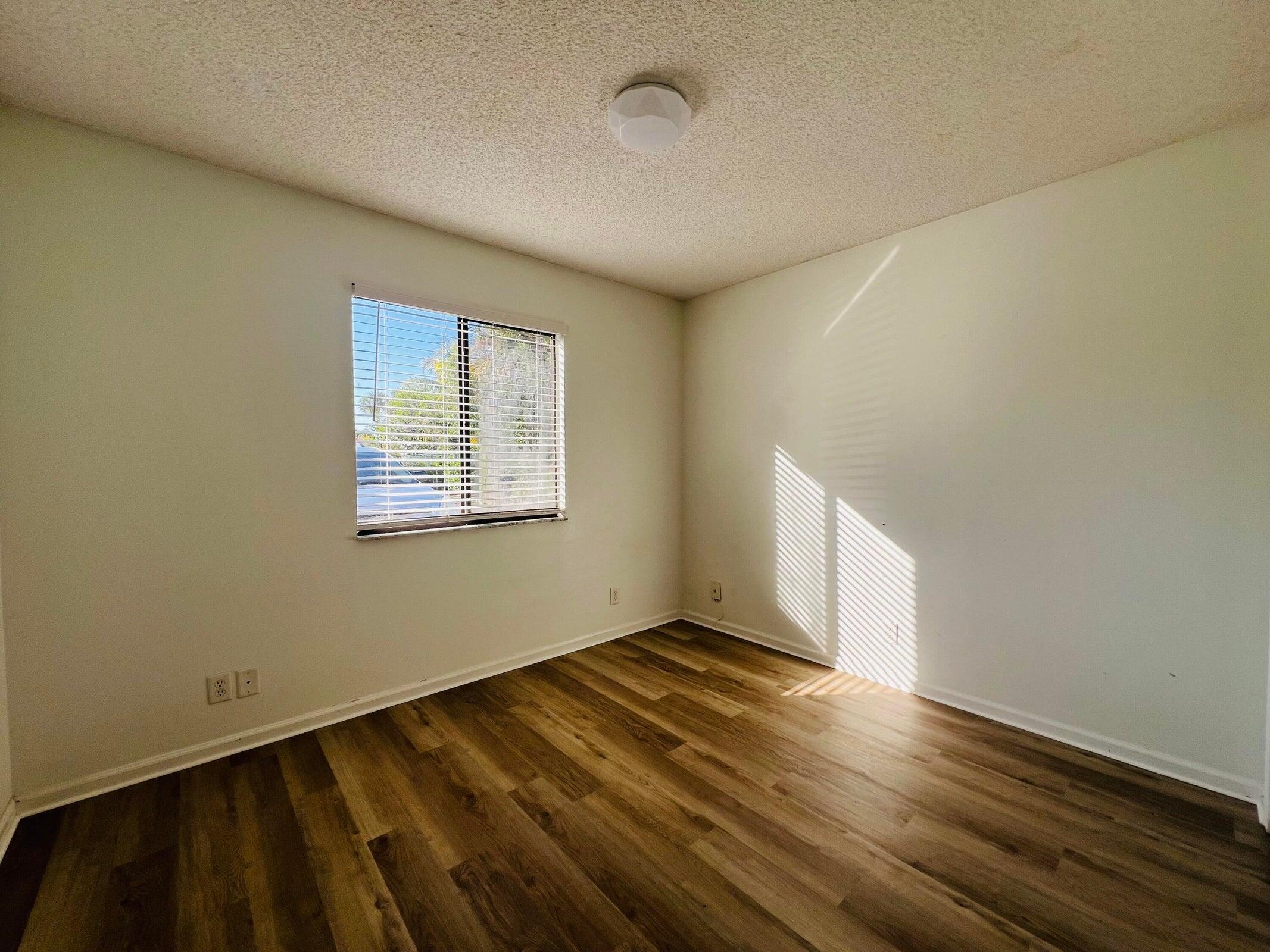STURBRIDGE VILLAGE - Residential Lease
