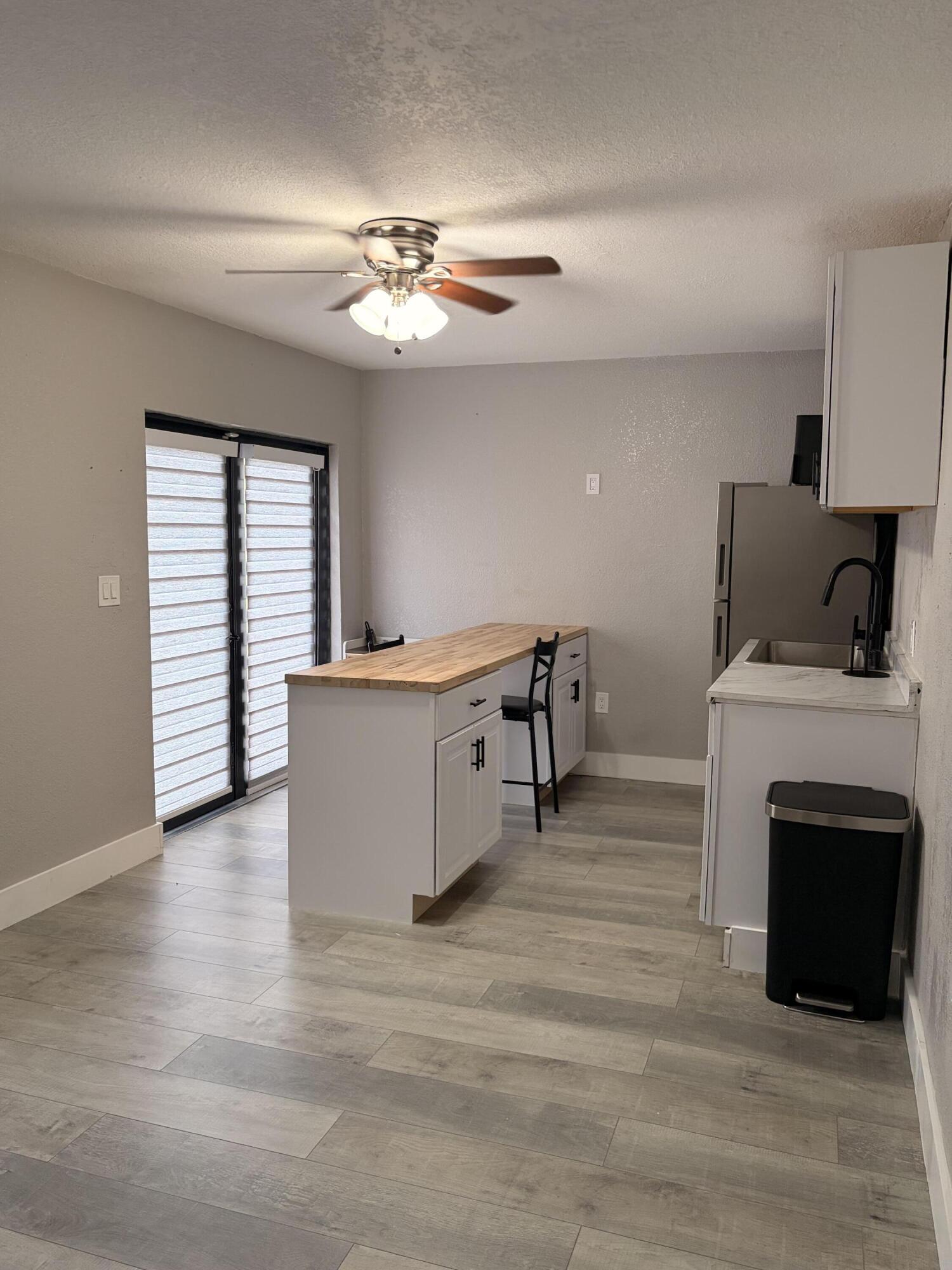 VENETIAN GARDENS ACRESPB 44-81 - Residential Lease