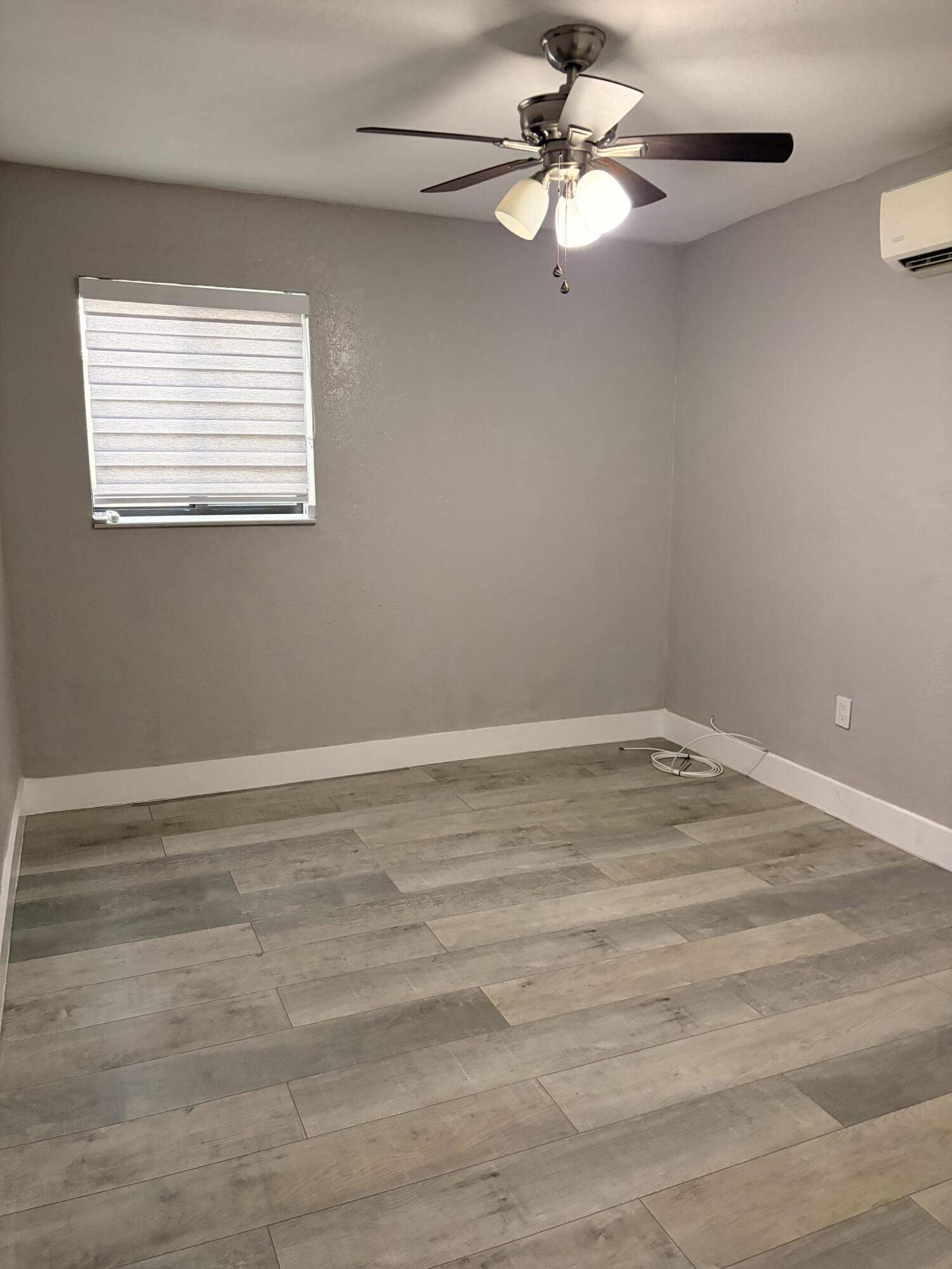 VENETIAN GARDENS ACRESPB 44-81 - Residential Lease