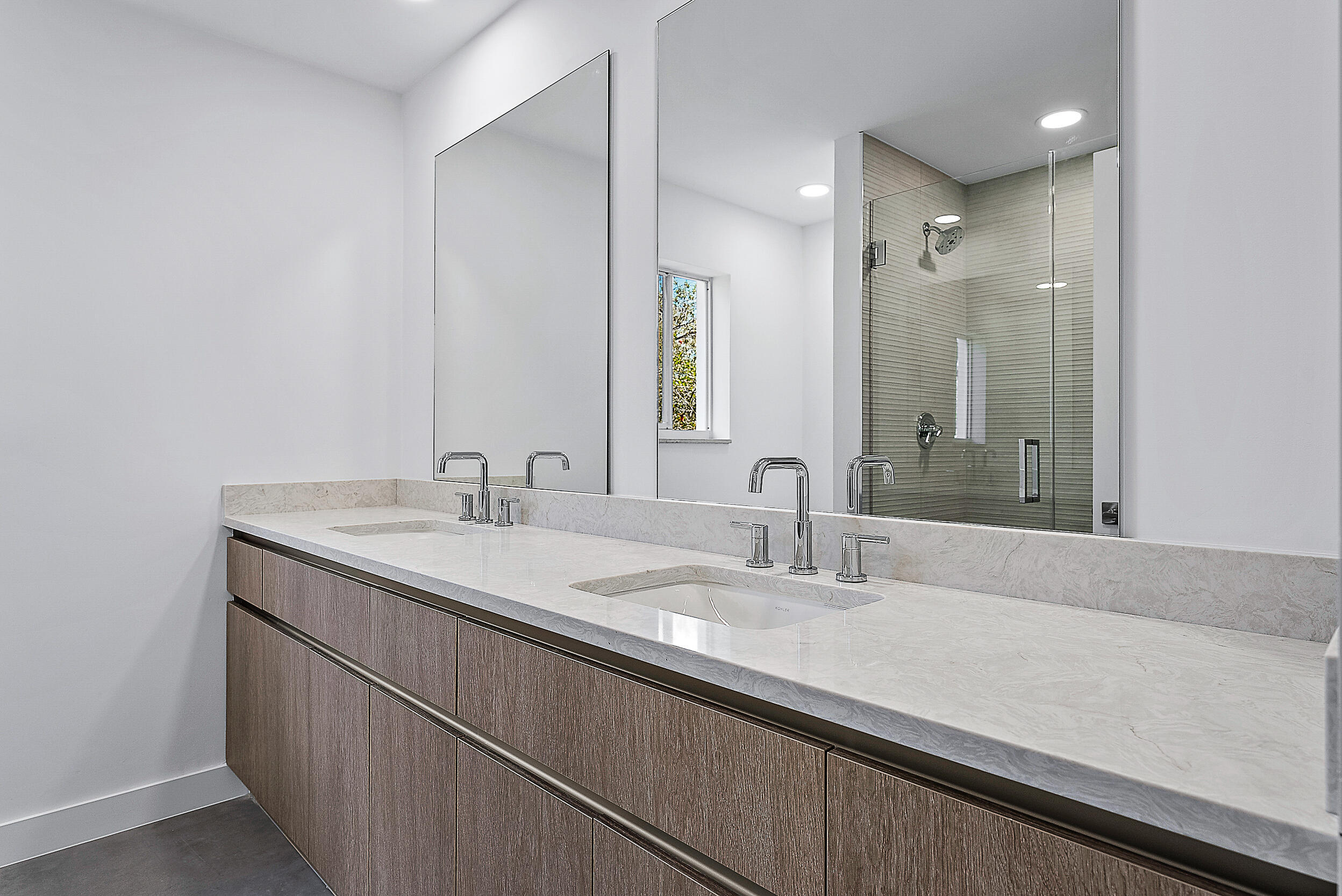 Admirals Cove - Residential Lease
