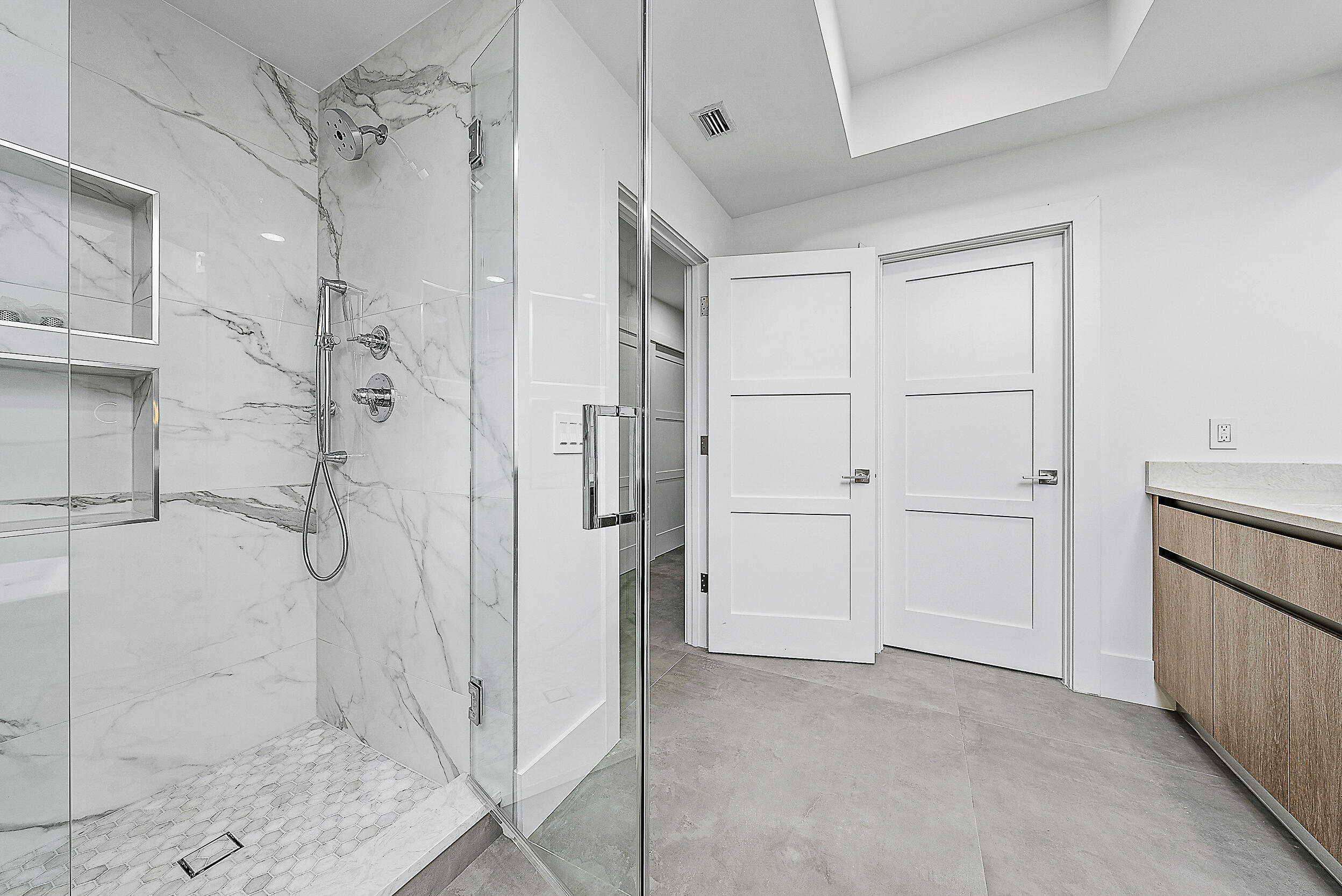 Admirals Cove - Residential Lease