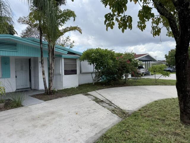 Palm Beach Square - Residential