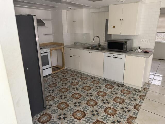 Palm Beach Square - Residential