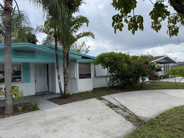 Palm Beach Square - Residential