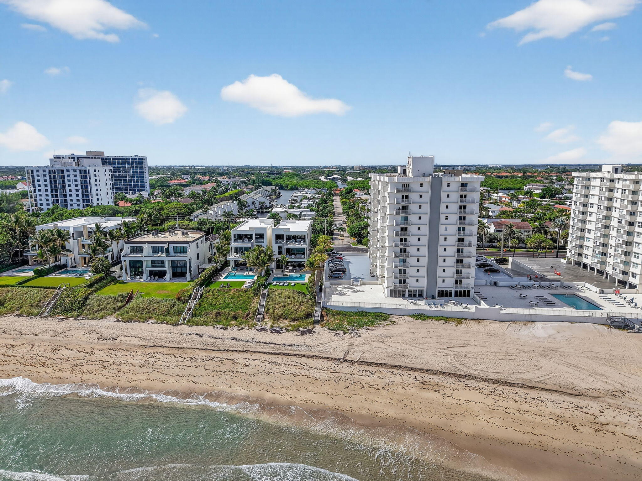 DELRAY BY THE SEA - Residential