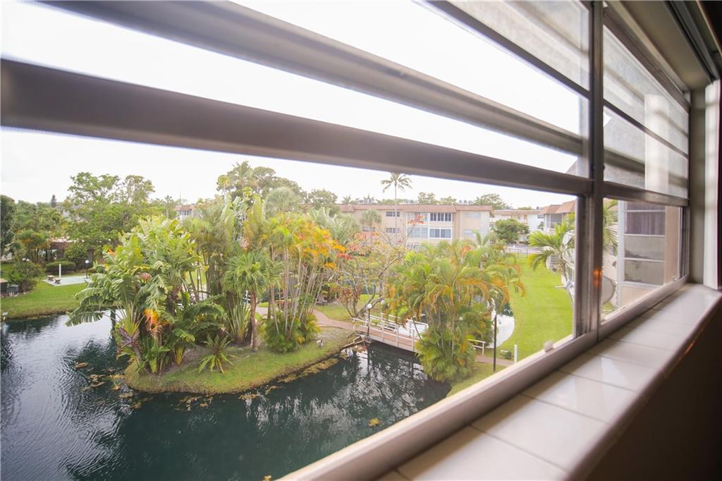 HAWAIIAN GARDENS - Residential